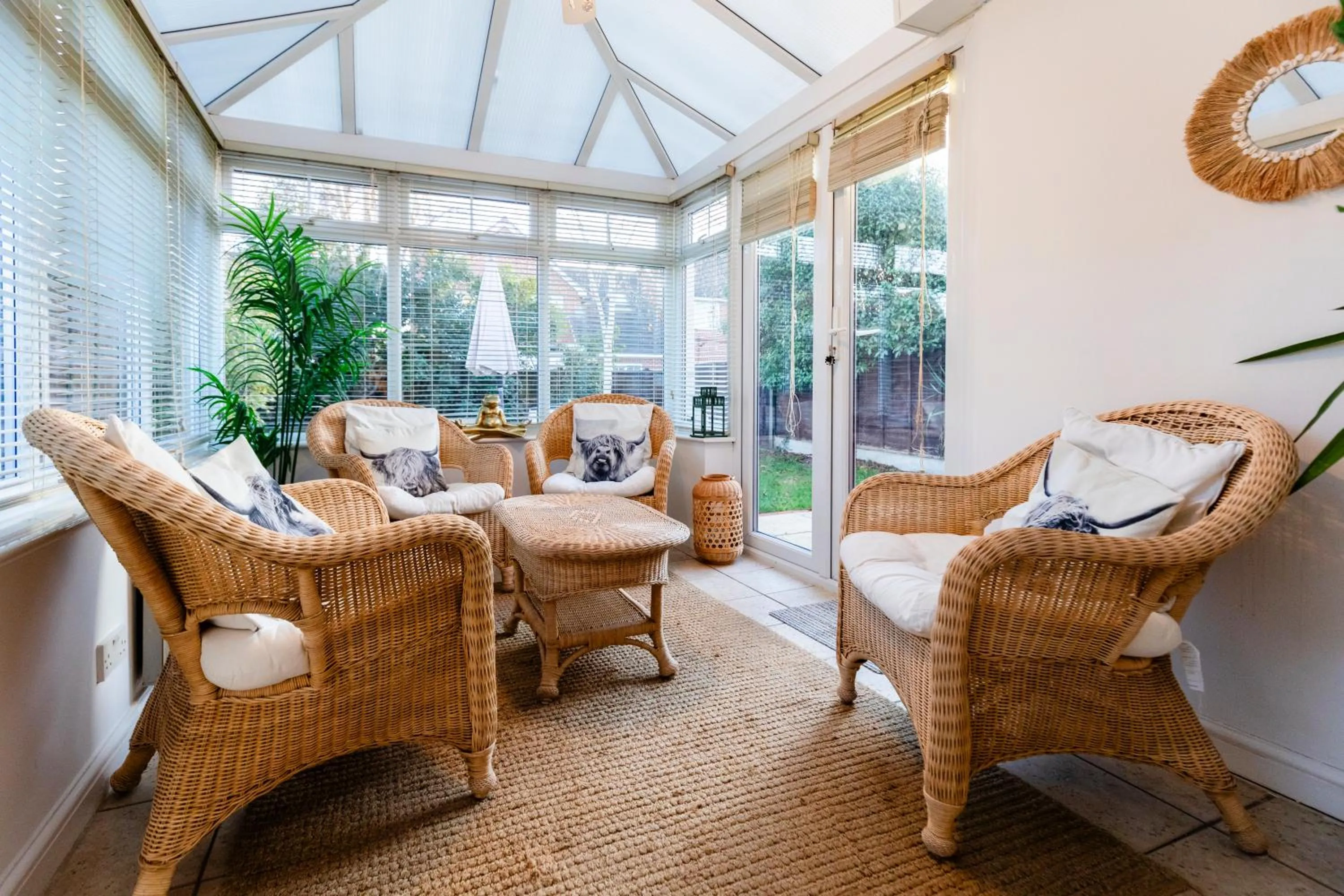 Chichester retreat house with free parking