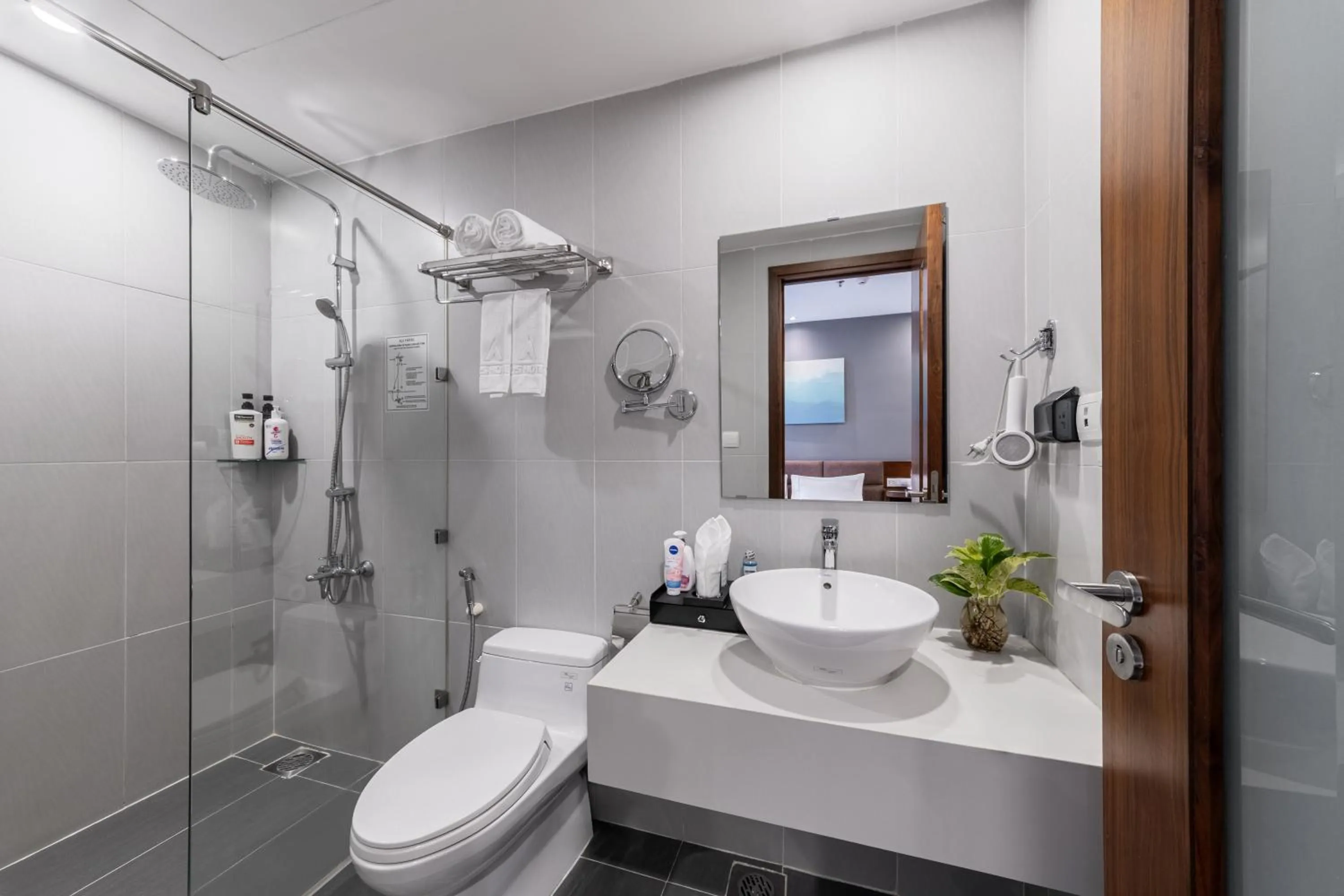 Shower in A25 Hotel - 55 Cách Mạng Tháng 8