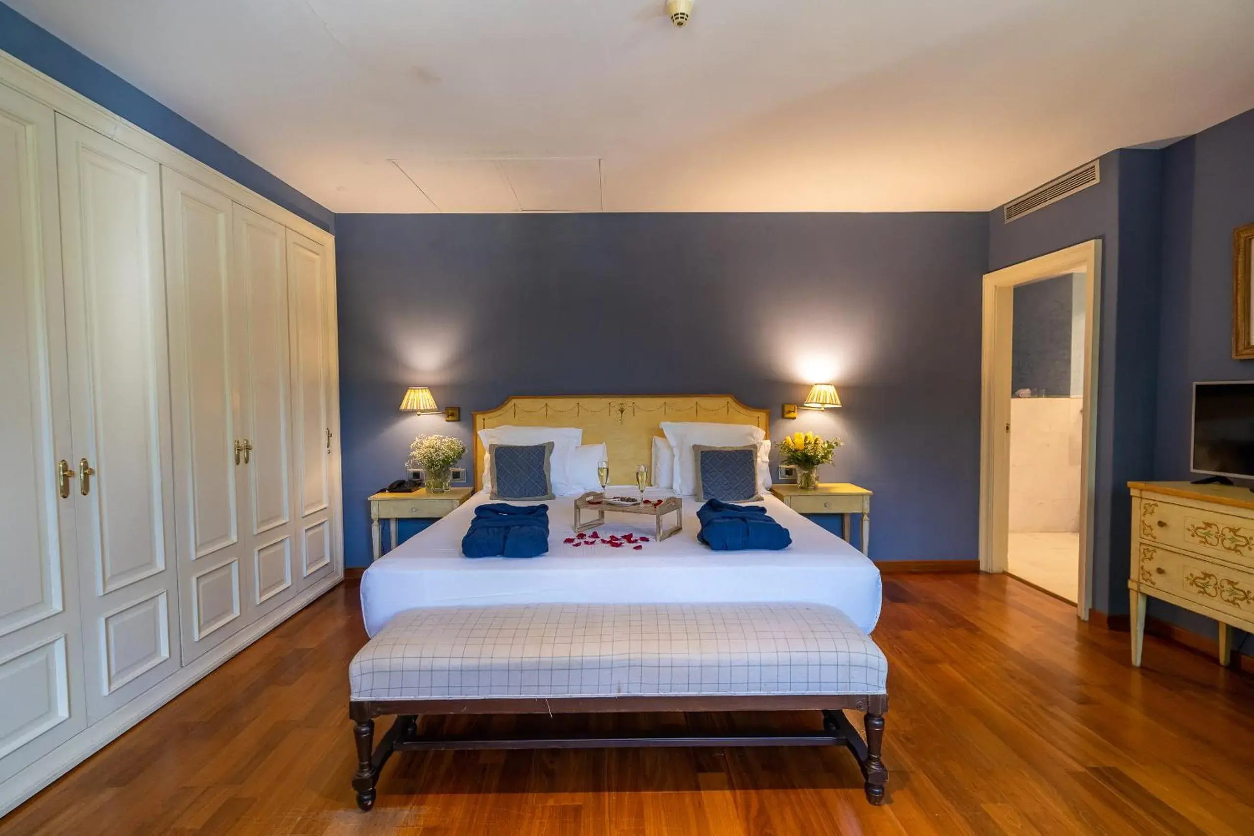 Suite Premium Room in Hotel Blancafort Spa Termal Suite Premium Room in Hotel Blancafort Spa Termal