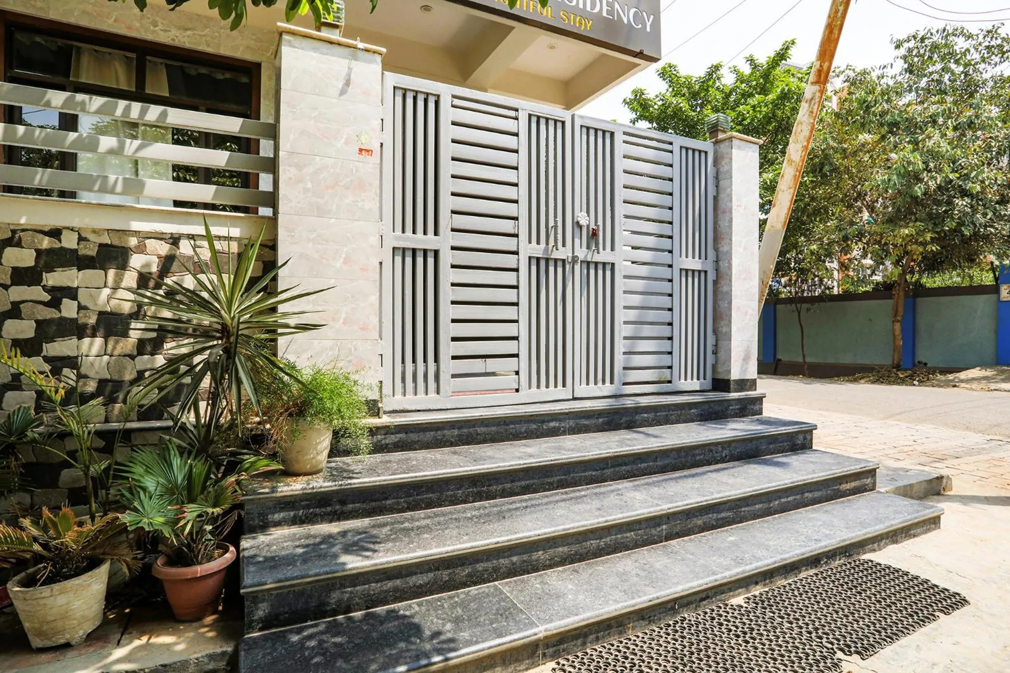 Facade/entrance in FabHotel Aaradhya Residency