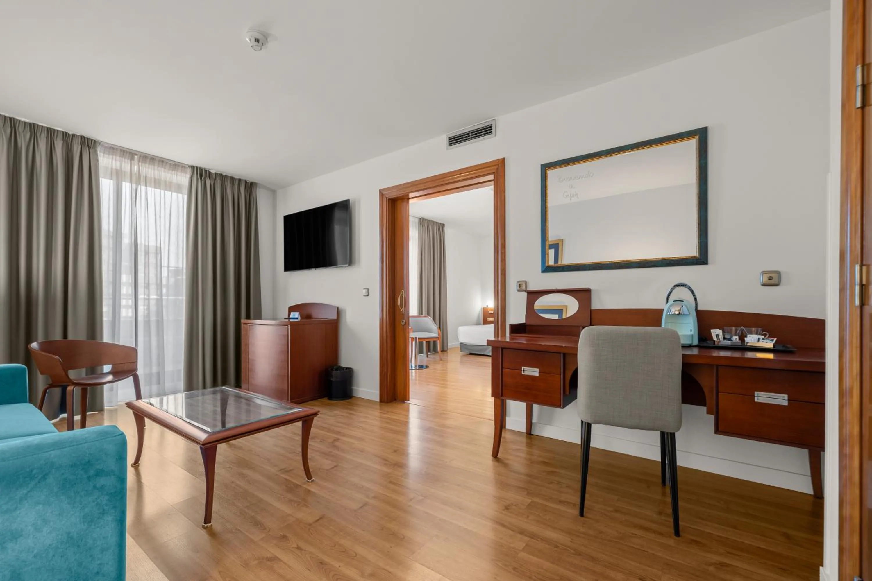 Living room in Hotel Zentral Gijón Rey Pelayo