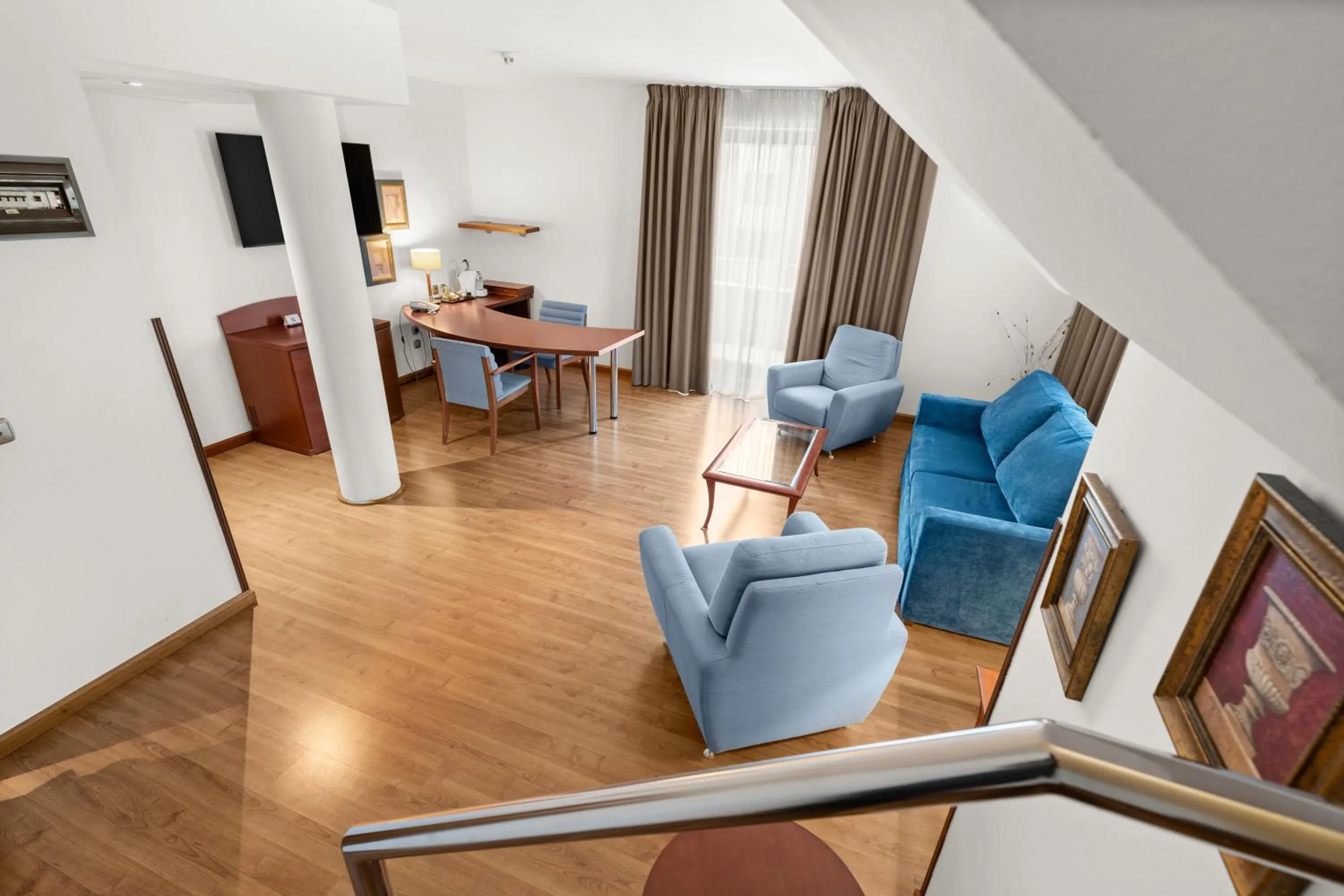 Living room in Hotel Zentral Gijón Rey Pelayo