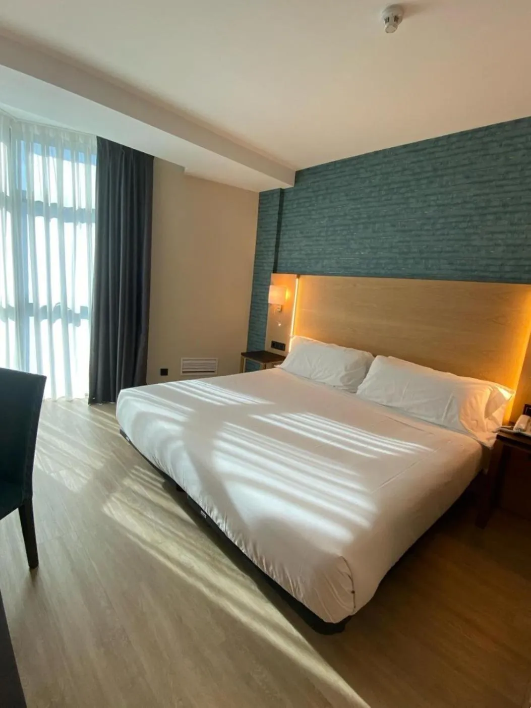 Bed in Hotel Zentral Gijón Rey Pelayo