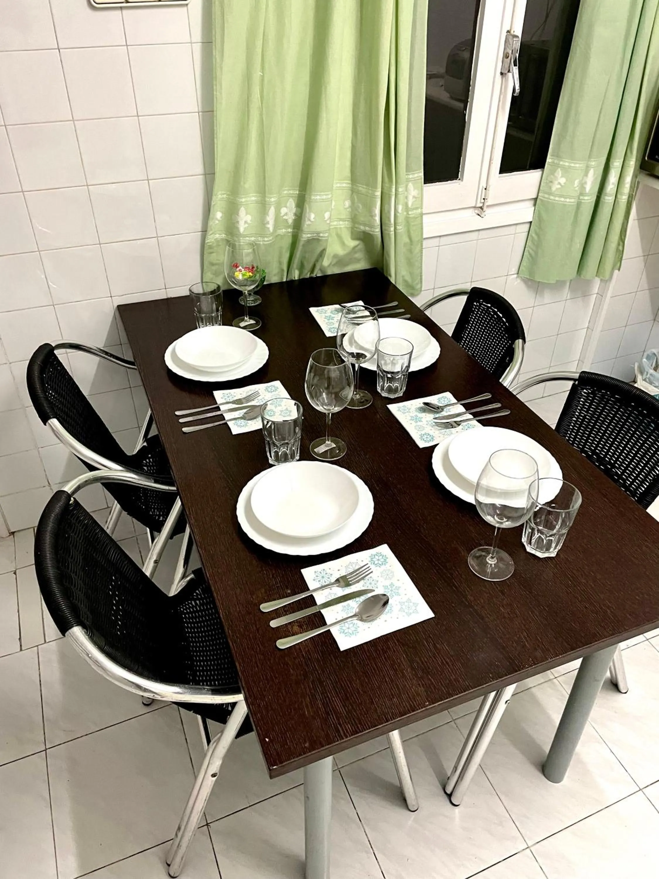 Dining area in Las habitaciones en Alicante