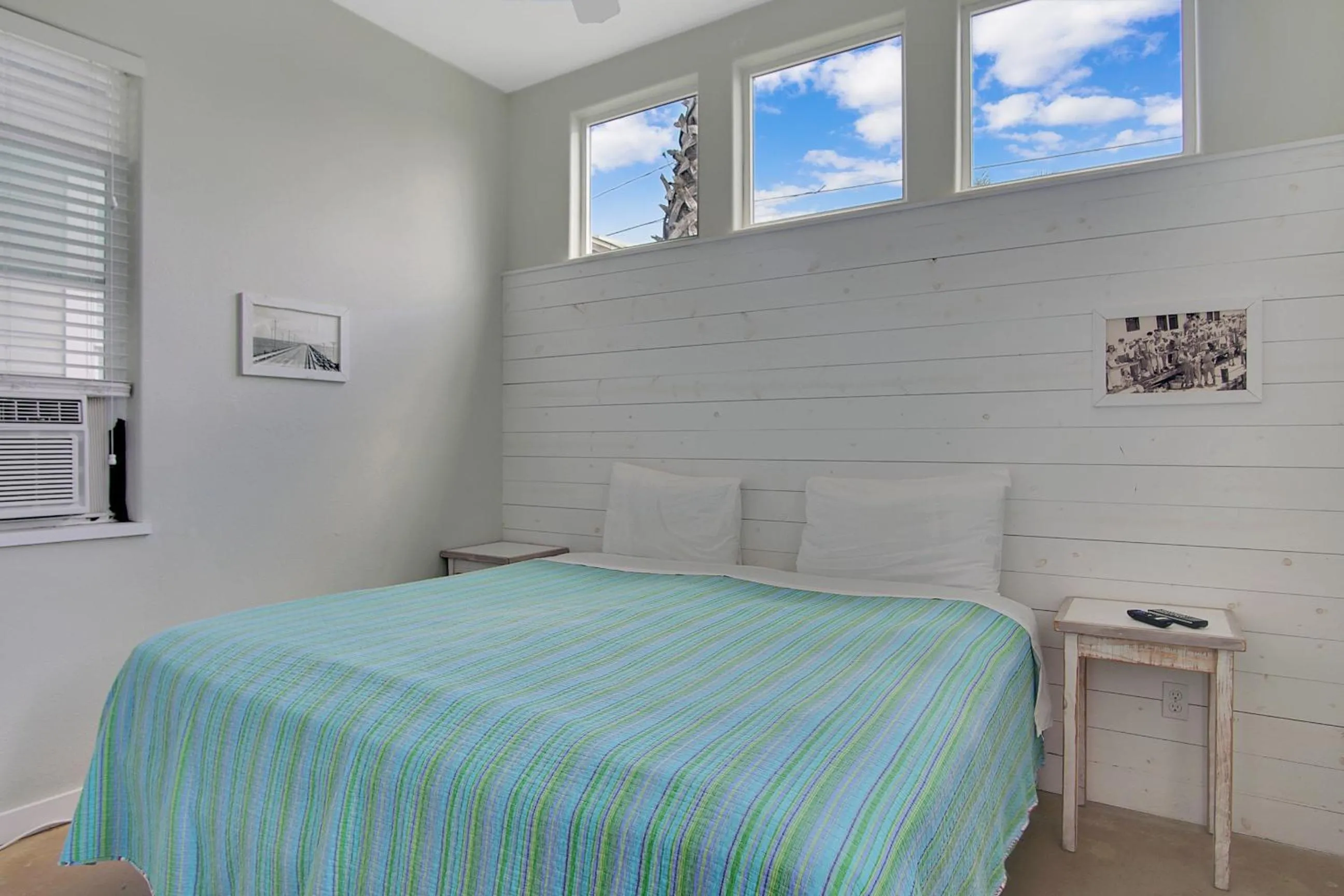 Property building, Bed in Beach Club 1