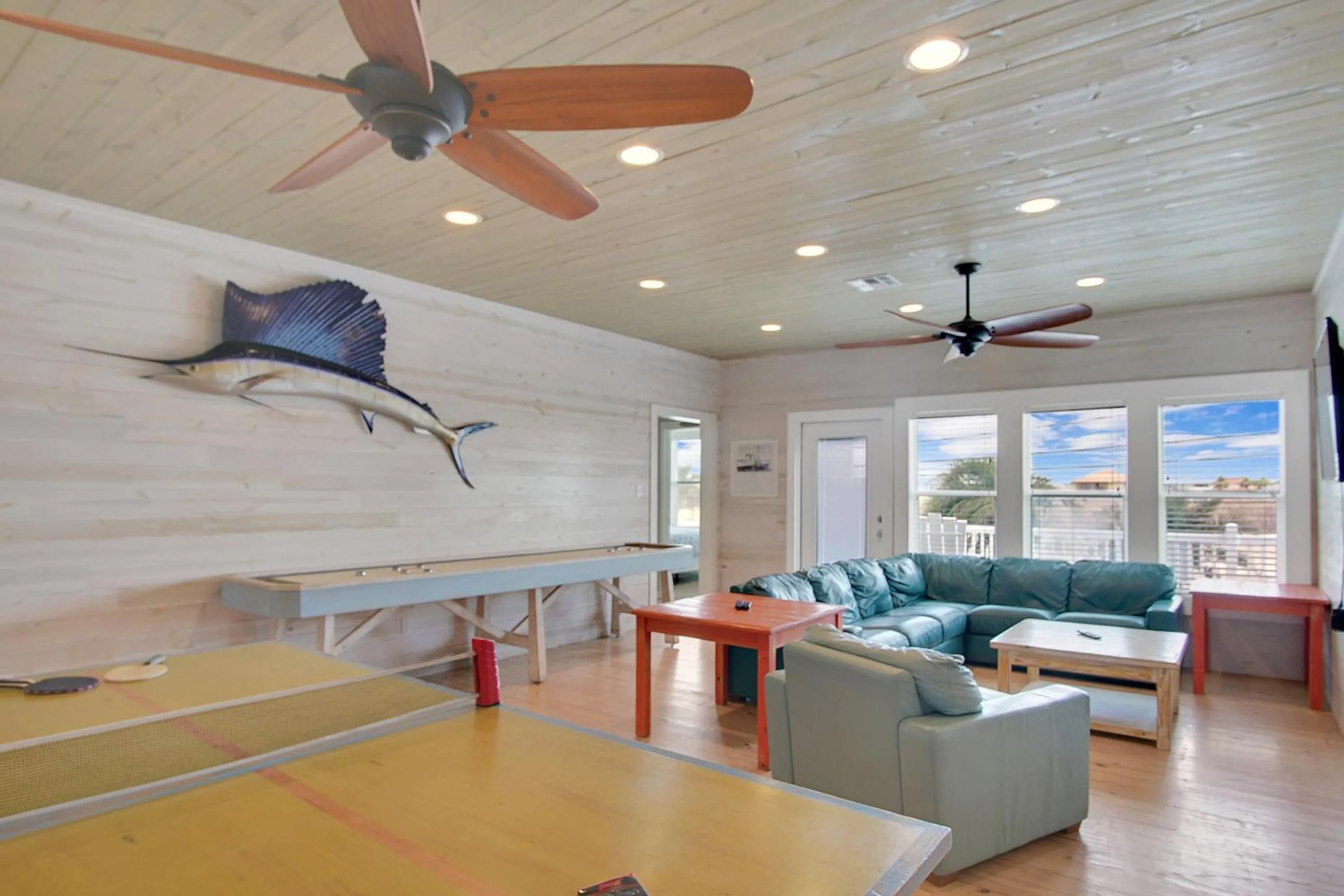 Property building in Beach Club 1