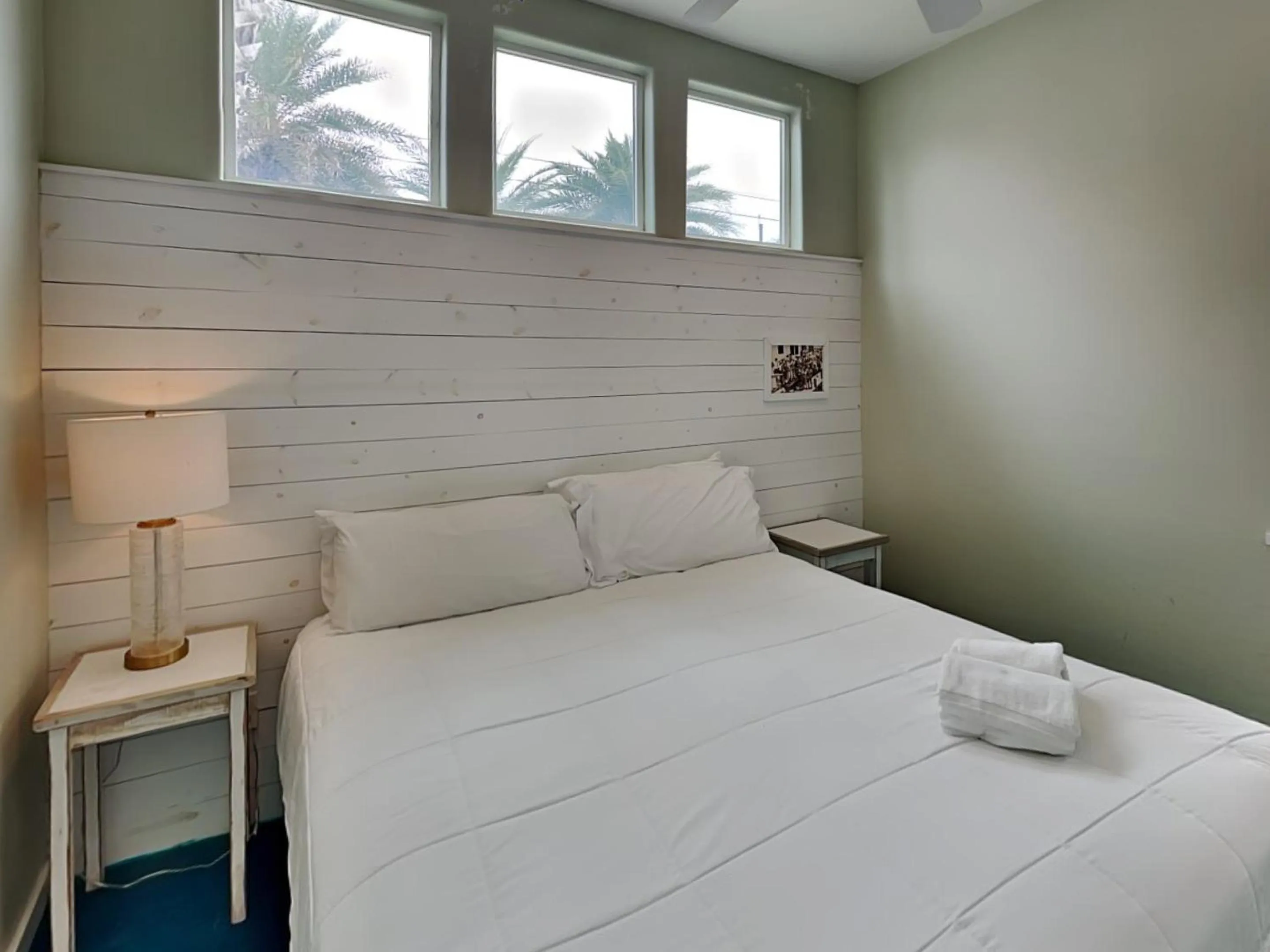 Bed in Beach Club 1
