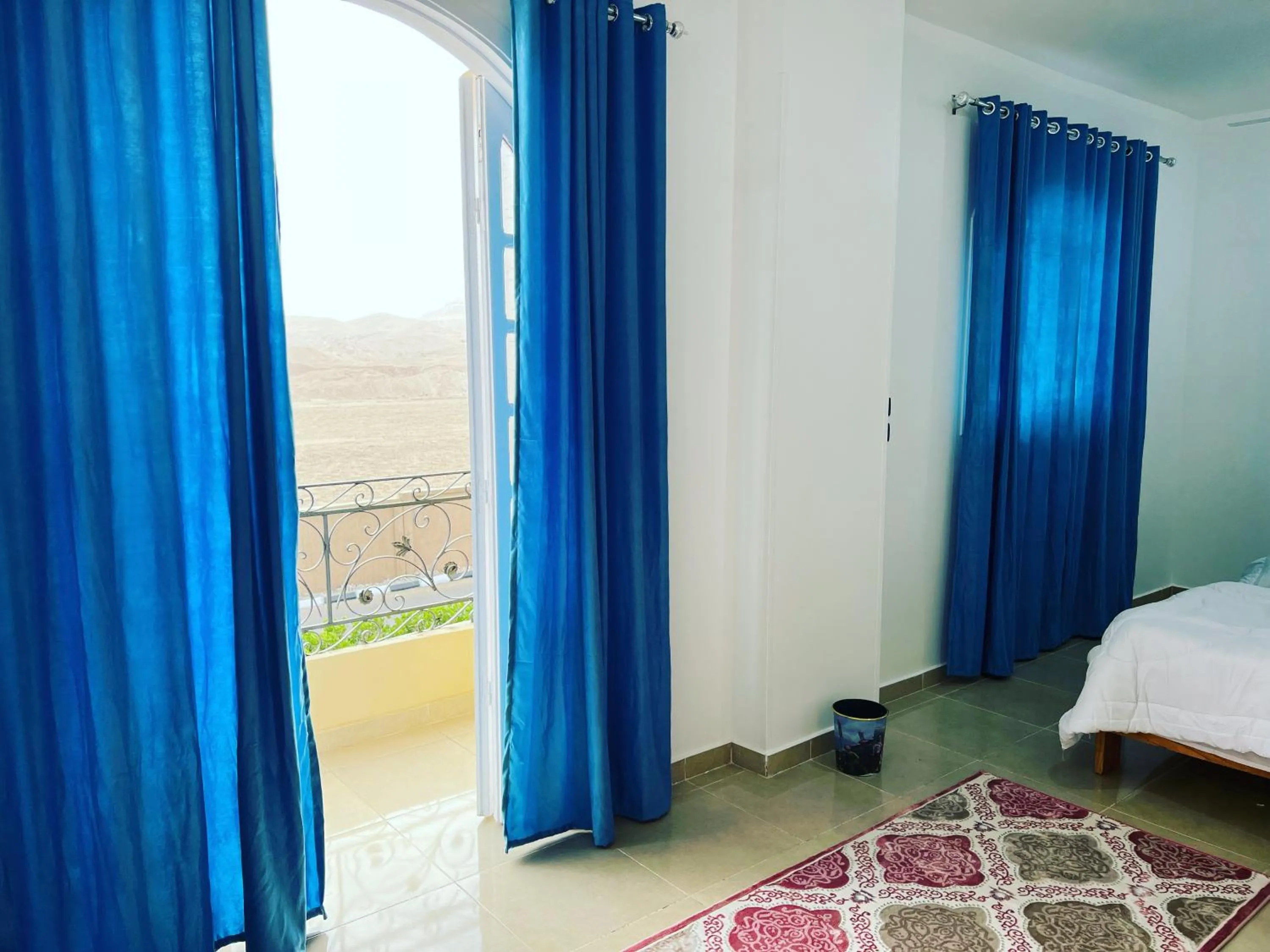 Bed in Royal Mountain