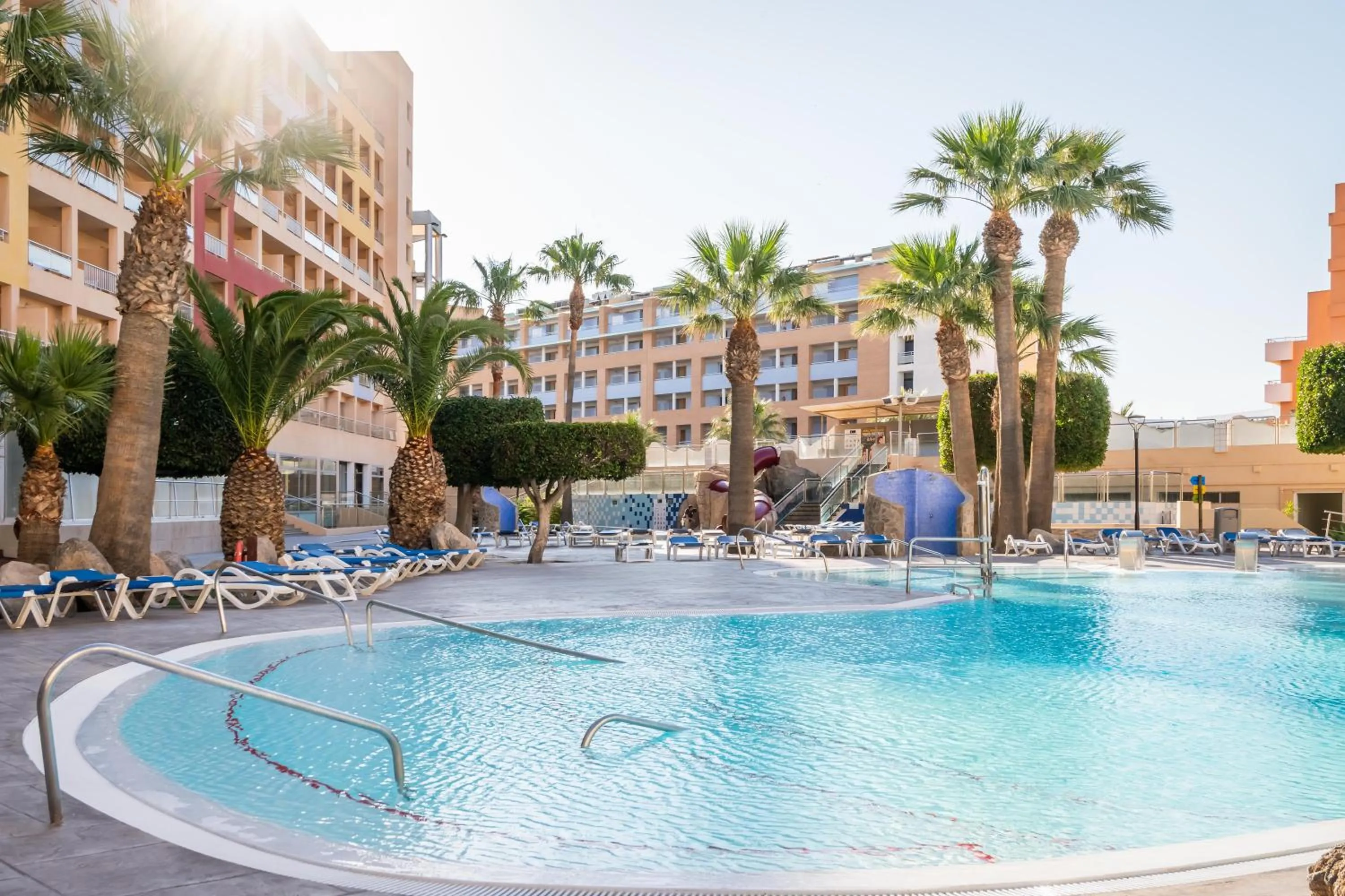 Swimming pool in Hotel Fenix Family by ALEGRIA