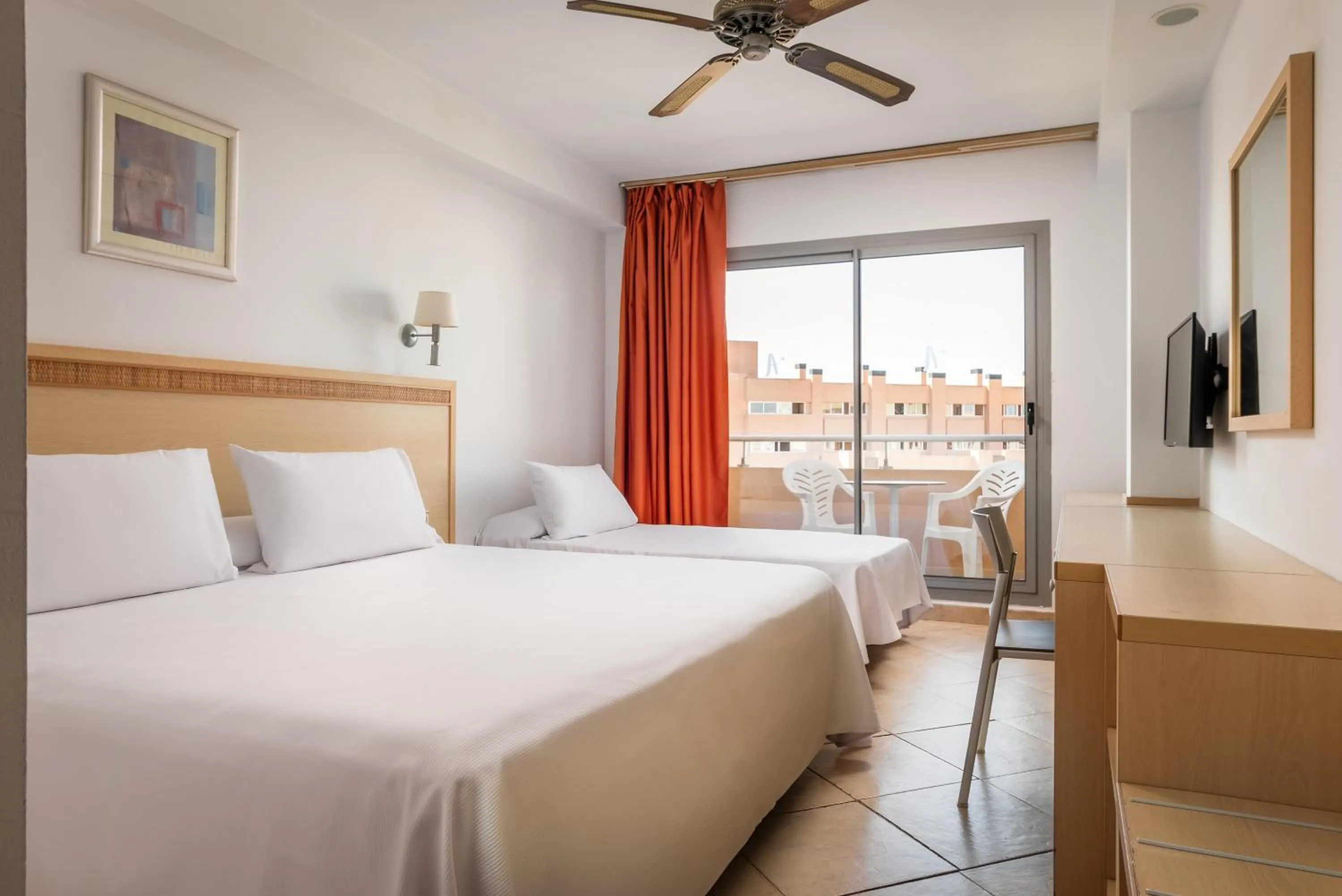 Photo of the whole room, Bed in Hotel Fenix Family by ALEGRIA