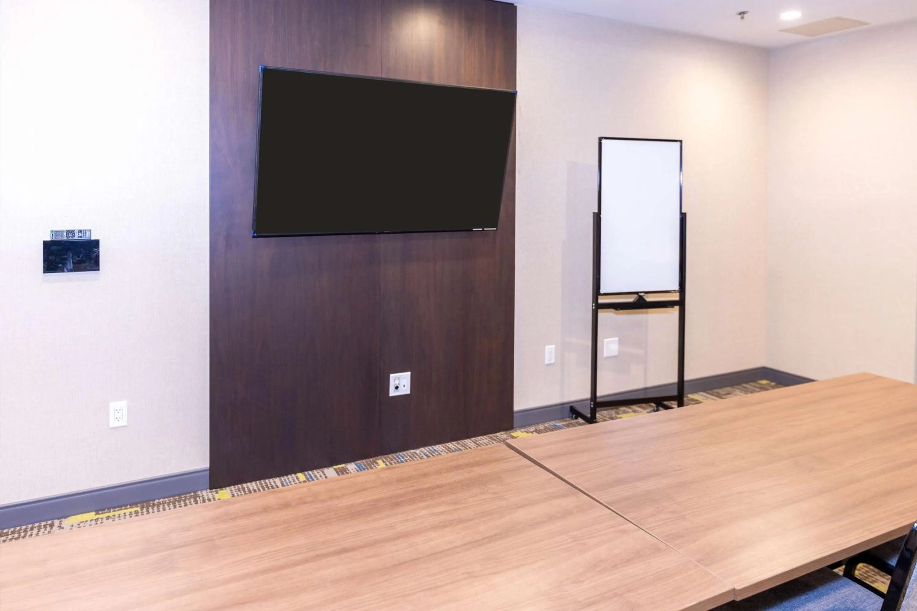 Meeting/conference room in Hampton Inn Selma, Ca