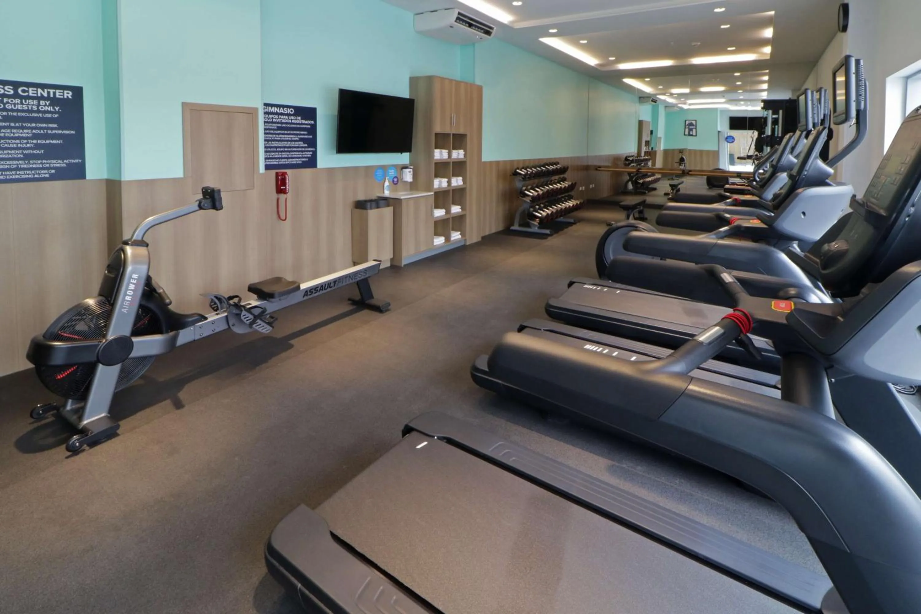 Fitness centre/facilities in Tru By Hilton Monterrey Fundidora