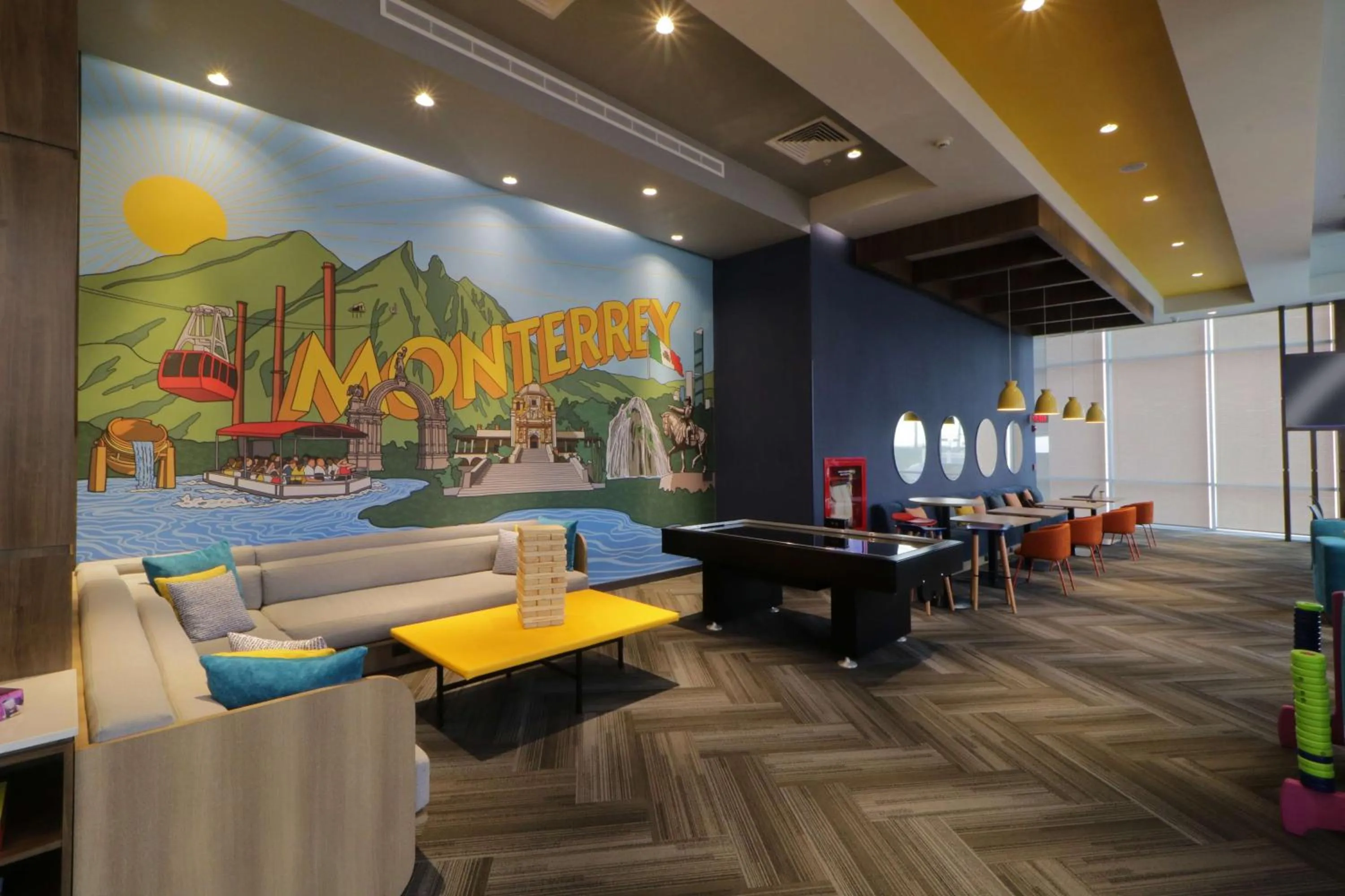 Lobby or reception in Tru By Hilton Monterrey Fundidora