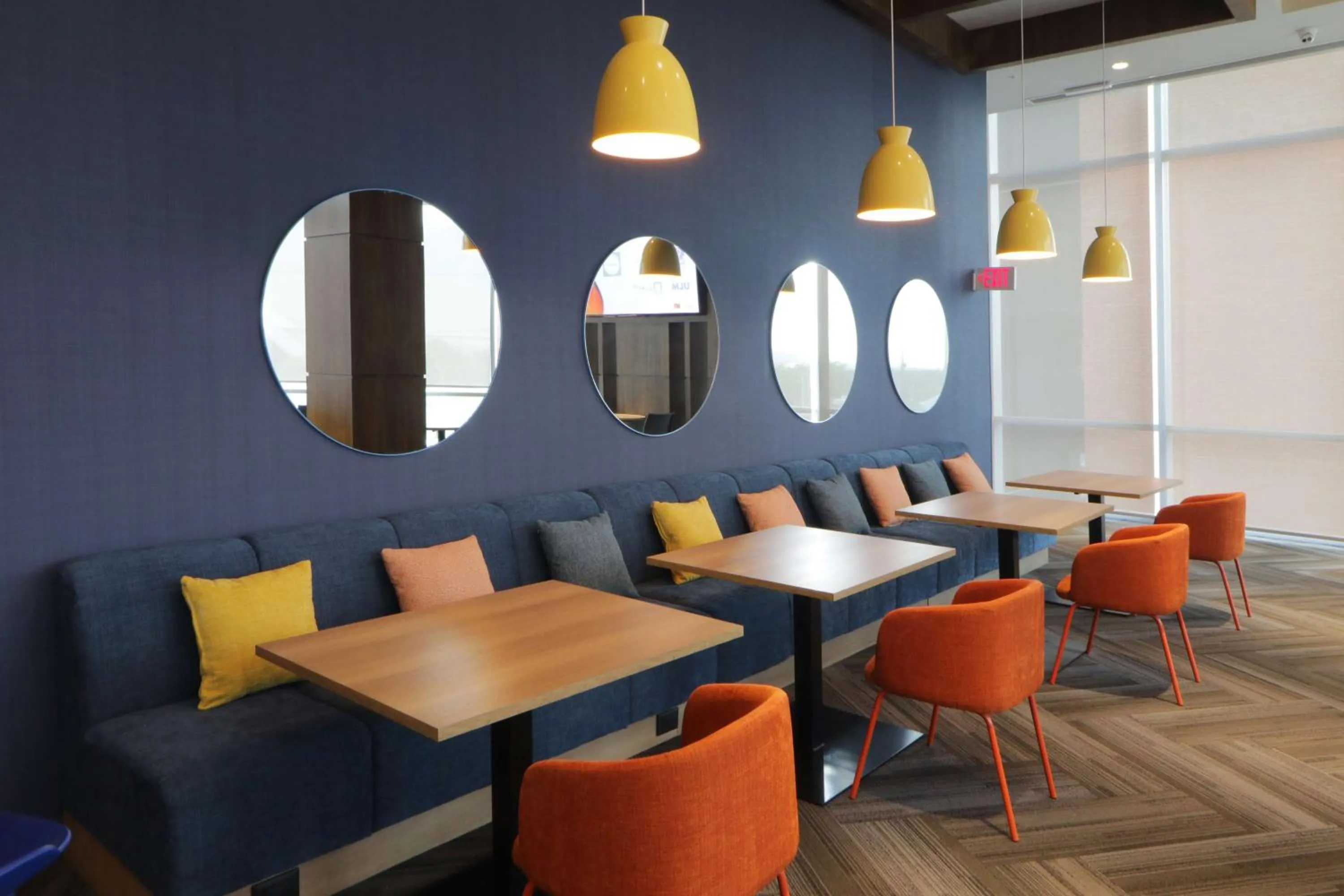 Lobby or reception in Tru By Hilton Monterrey Fundidora