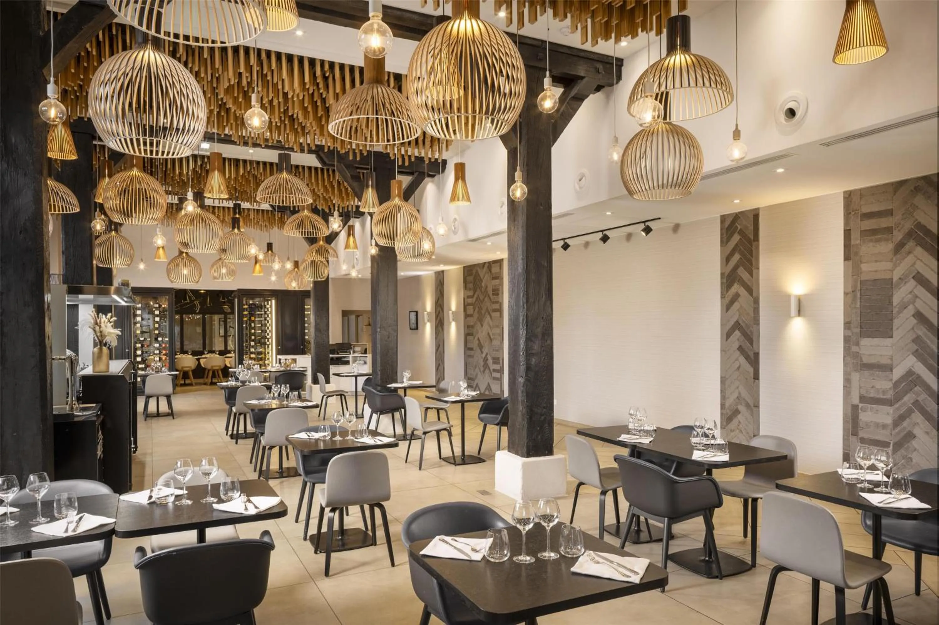 Restaurant/places to eat in Hilton Garden Inn Paris La Villette