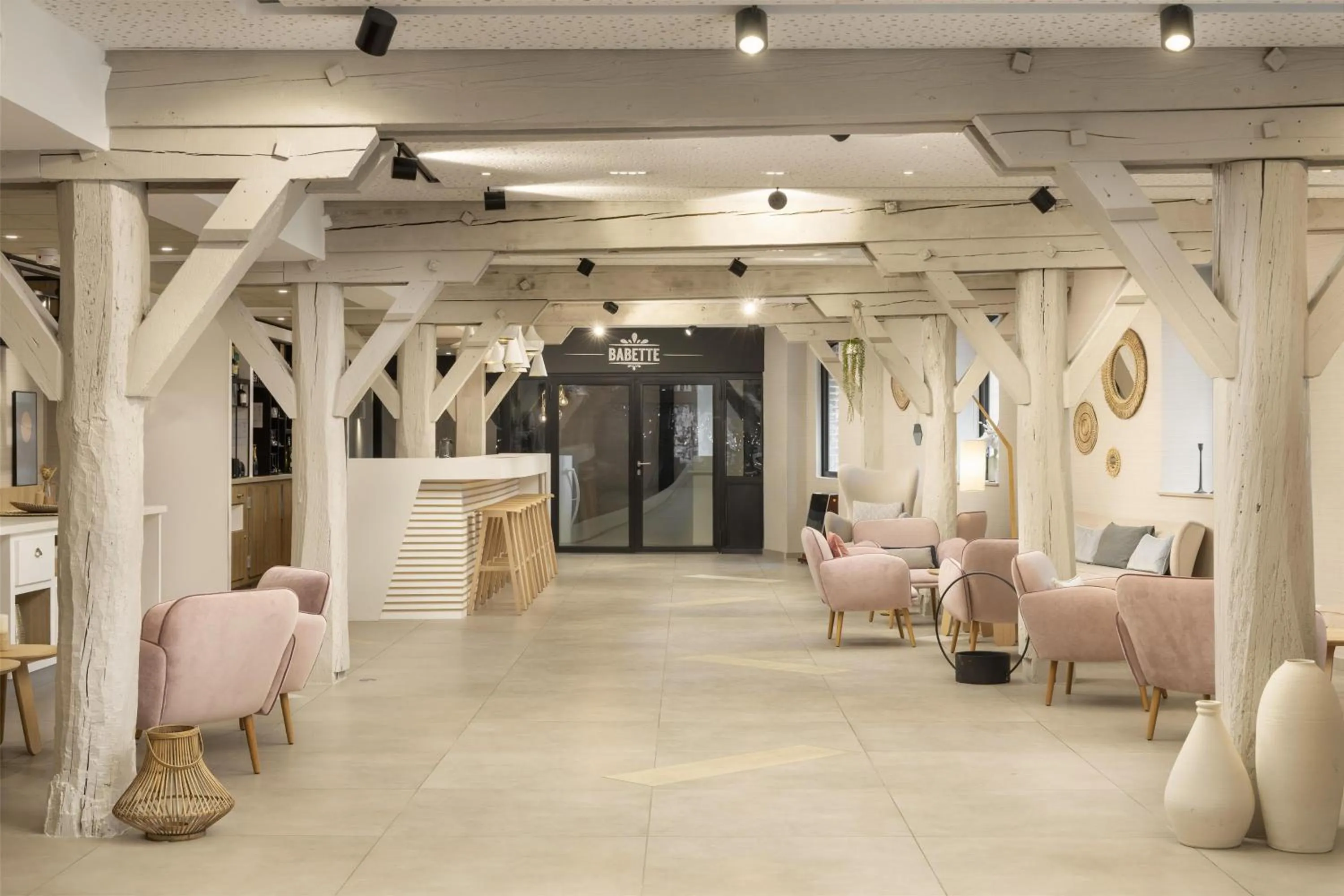 Lounge or bar in Hilton Garden Inn Paris La Villette