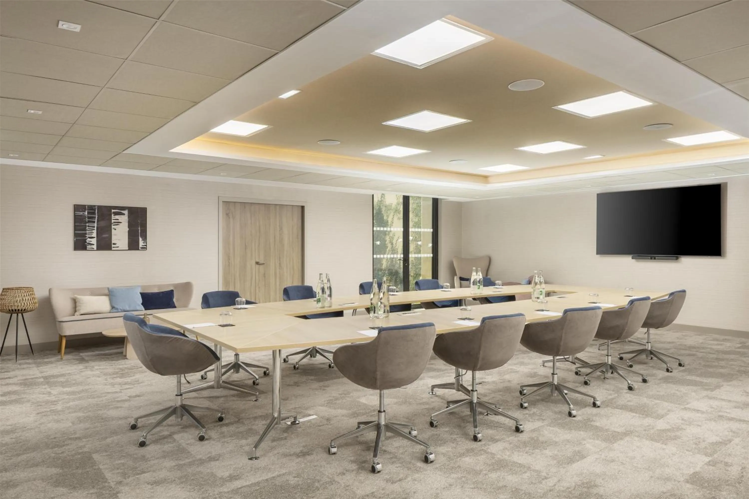 Meeting/conference room in Hilton Garden Inn Paris La Villette