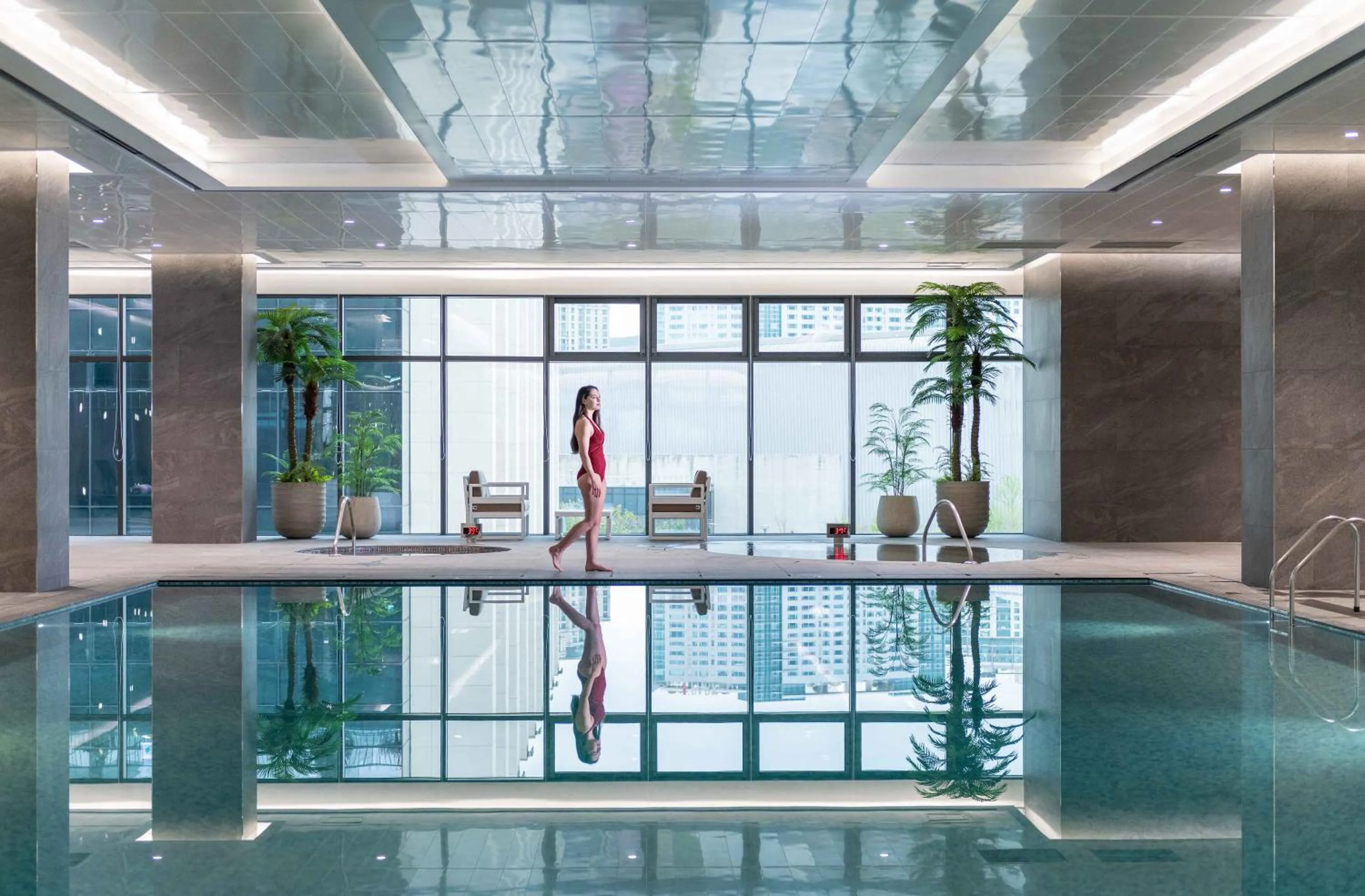 Swimming pool in DoubleTree By Hilton Seoul Pangyo