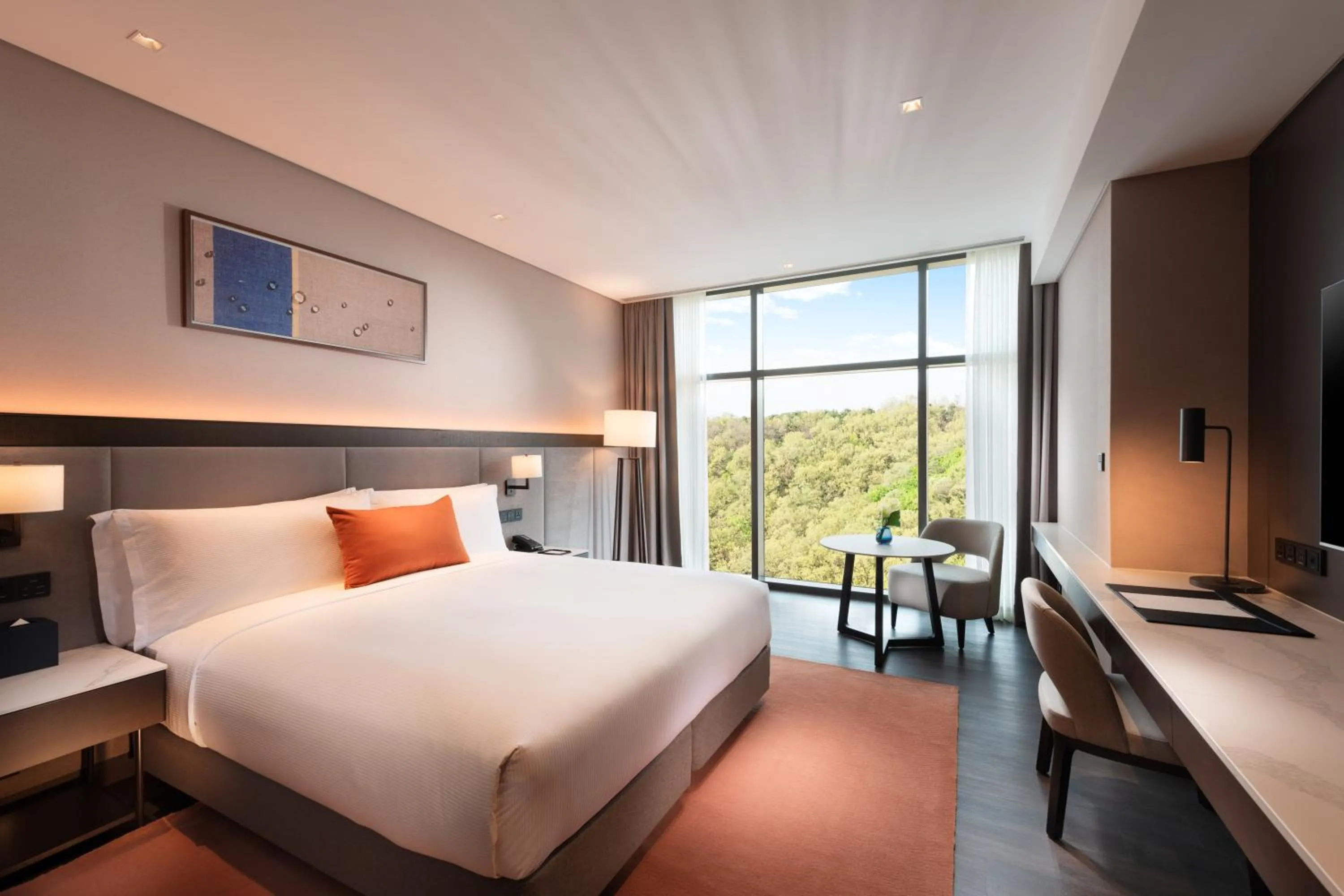 Bedroom, Bed in DoubleTree By Hilton Seoul Pangyo