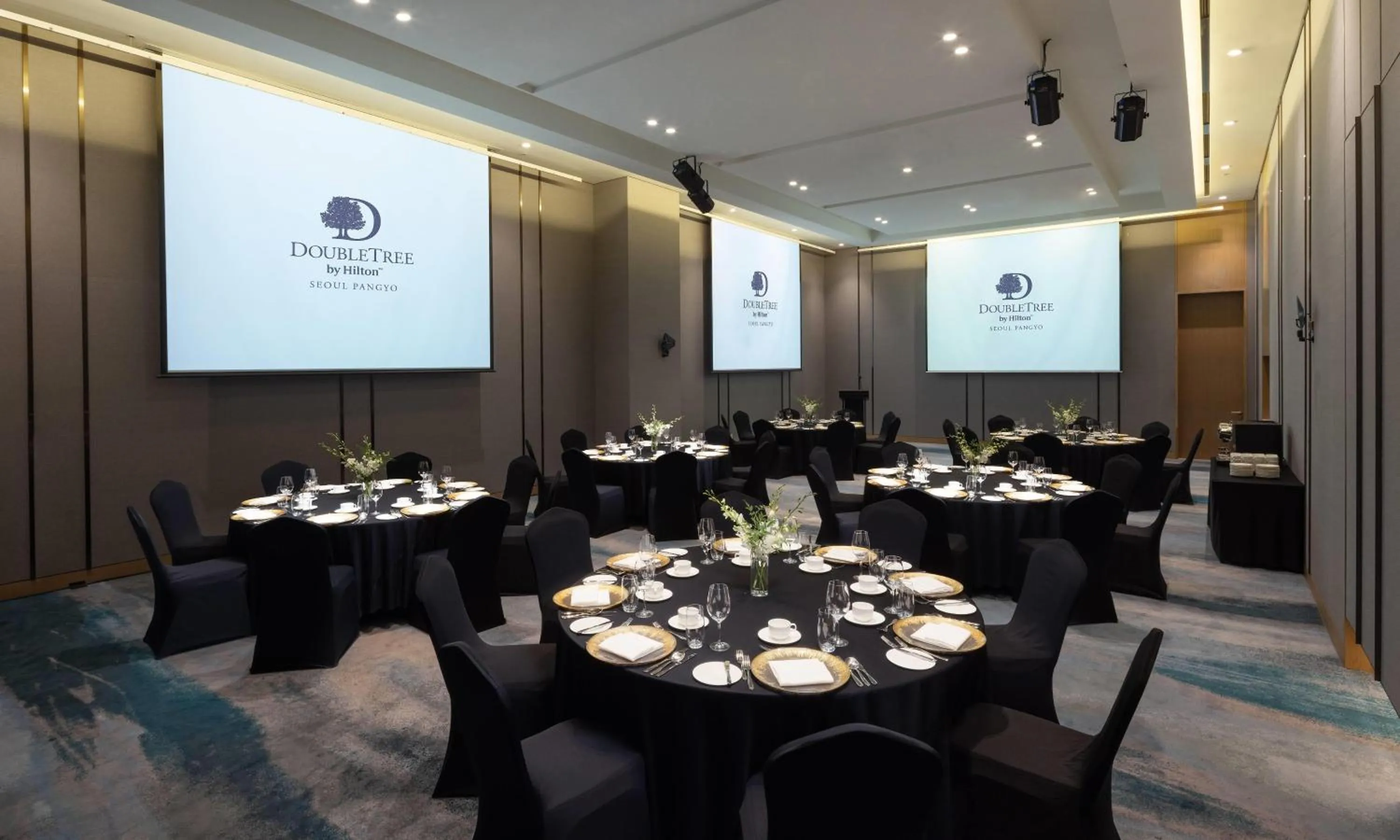 Meeting/conference room in DoubleTree By Hilton Seoul Pangyo