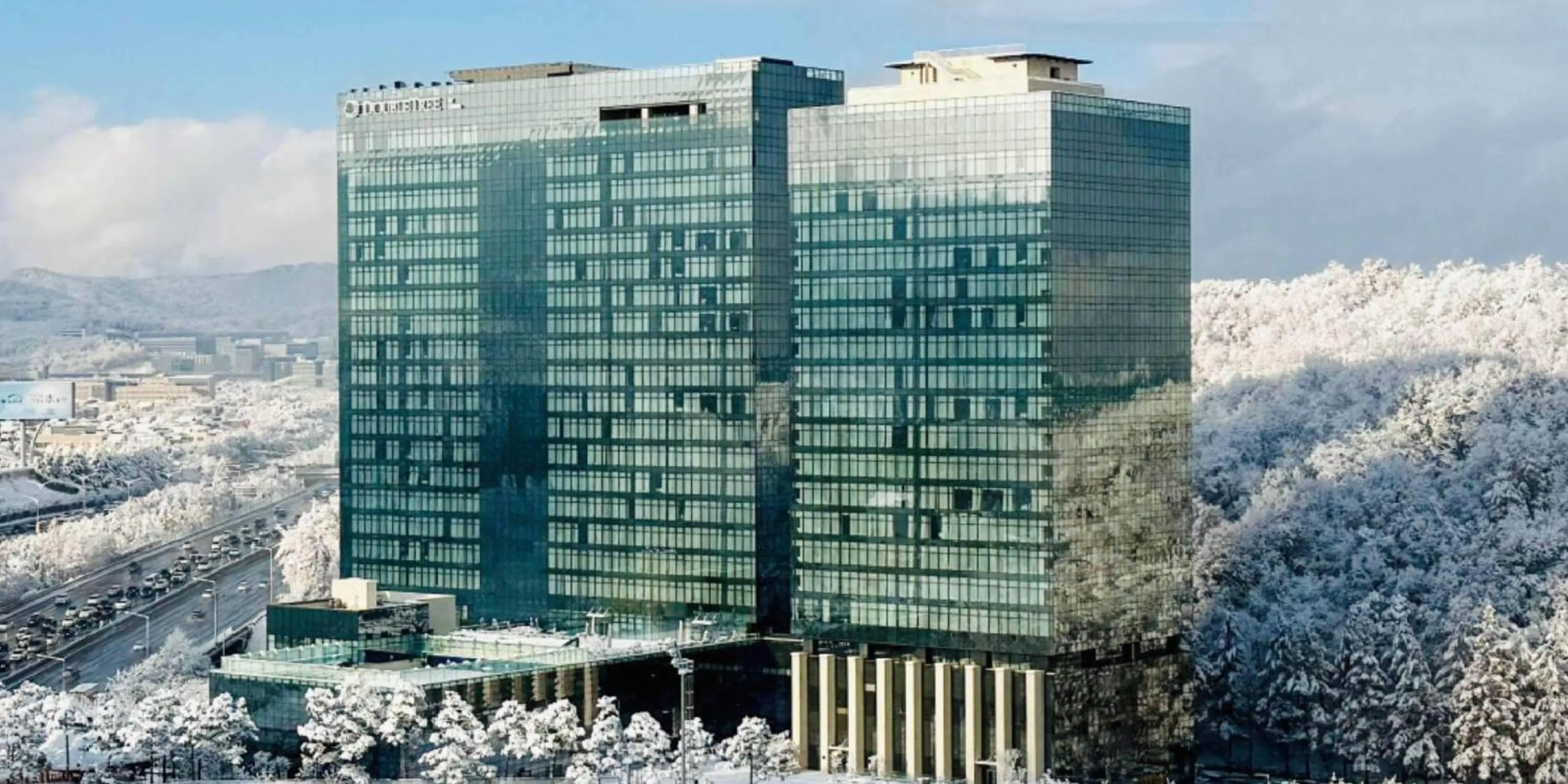 Property building in DoubleTree By Hilton Seoul Pangyo