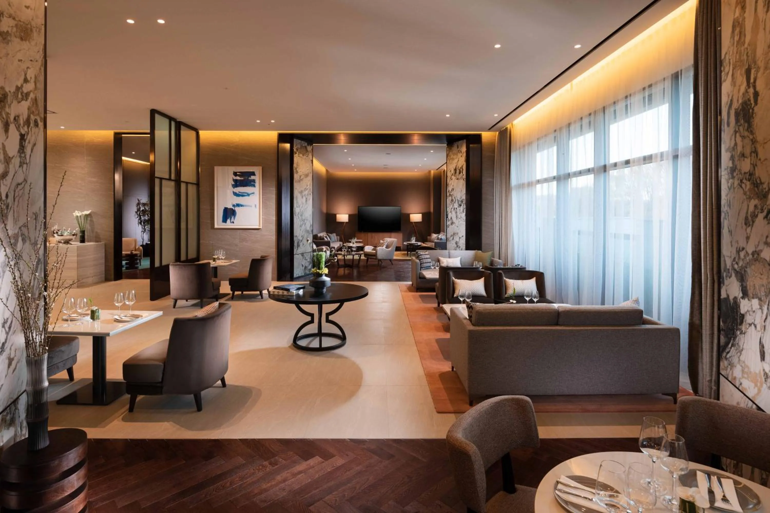Seating area in DoubleTree By Hilton Seoul Pangyo