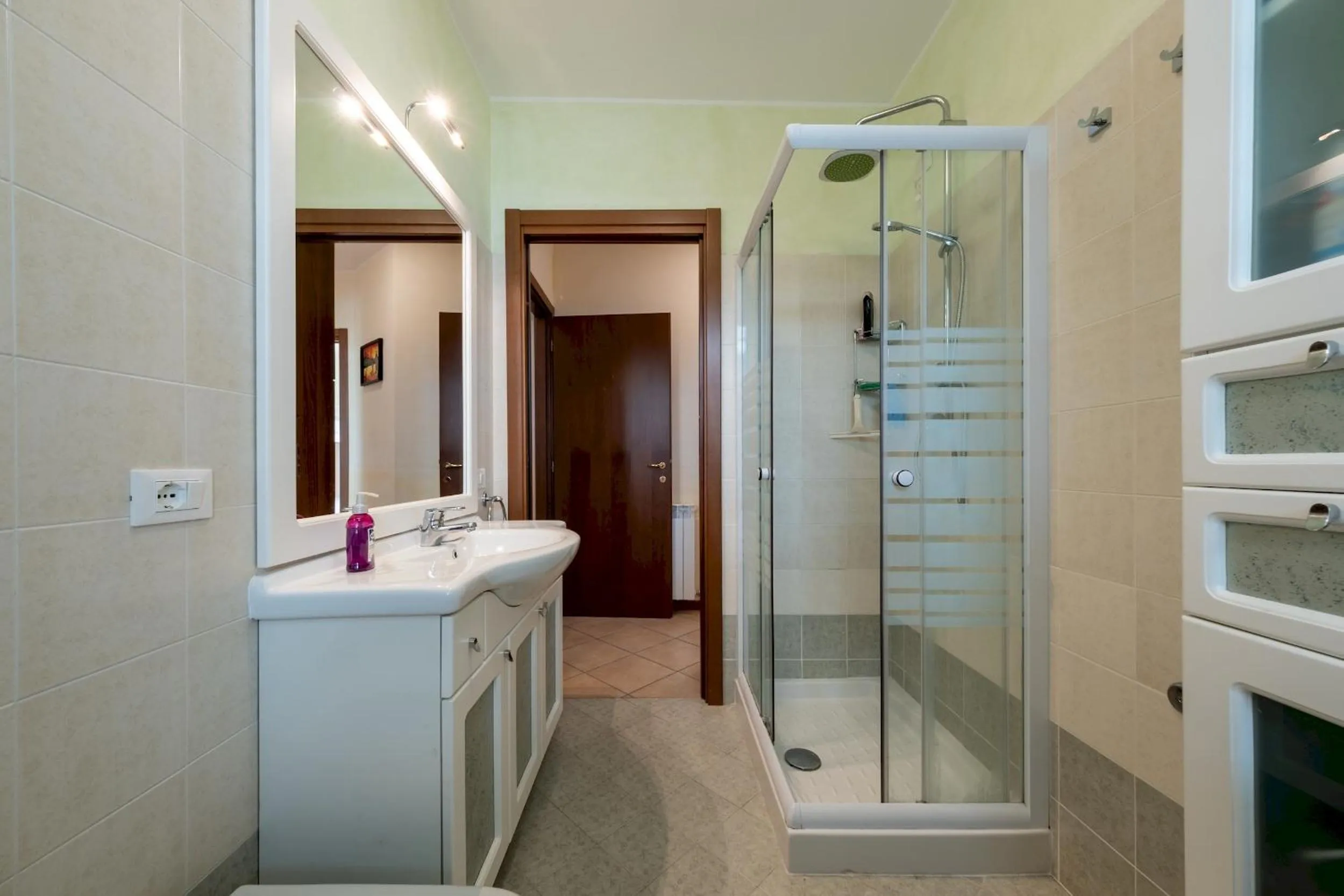 Other in La casa di Sarah