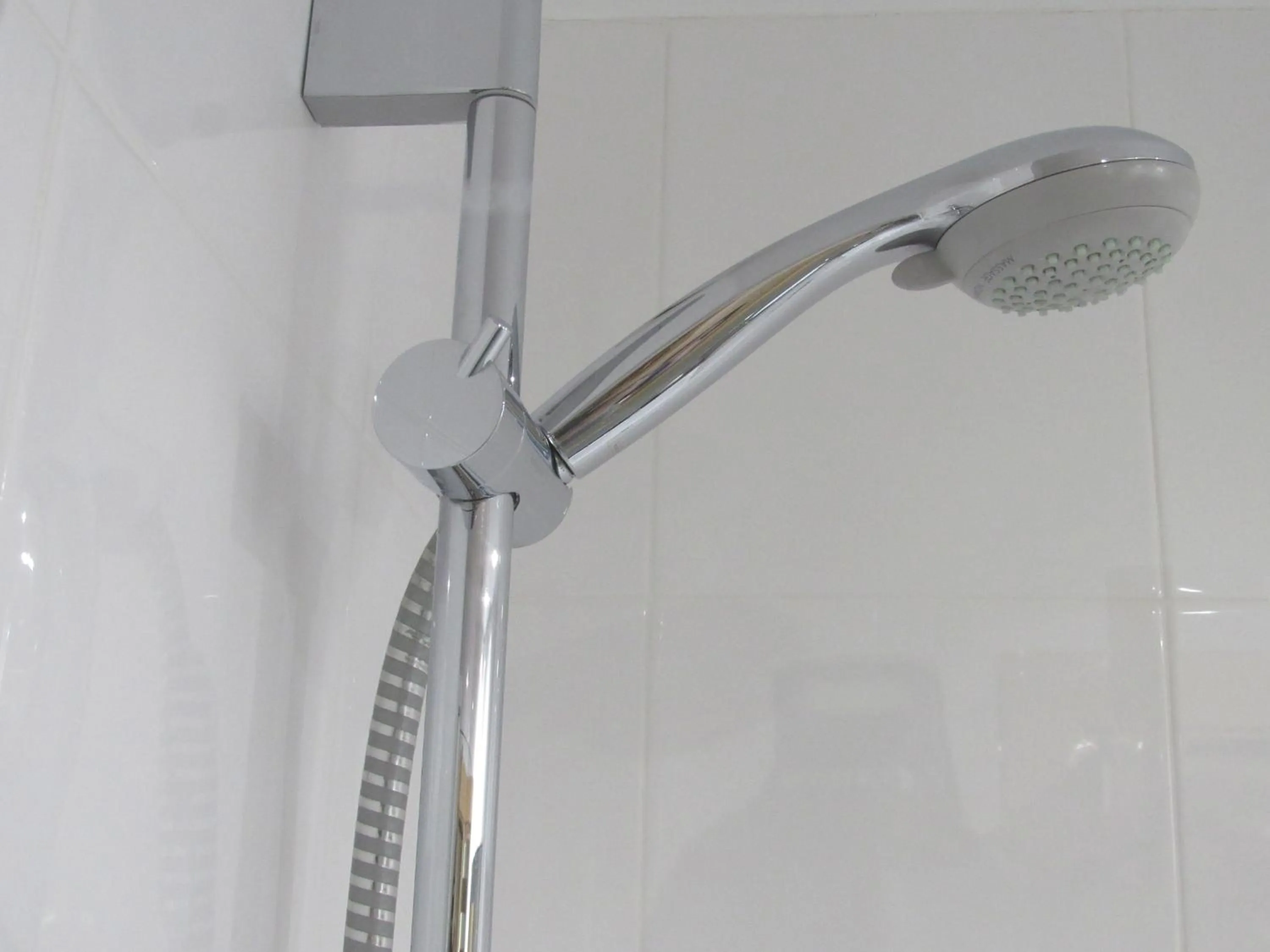 Shower in Holiday Inn Express Madrid-Alcorcón by IHG
