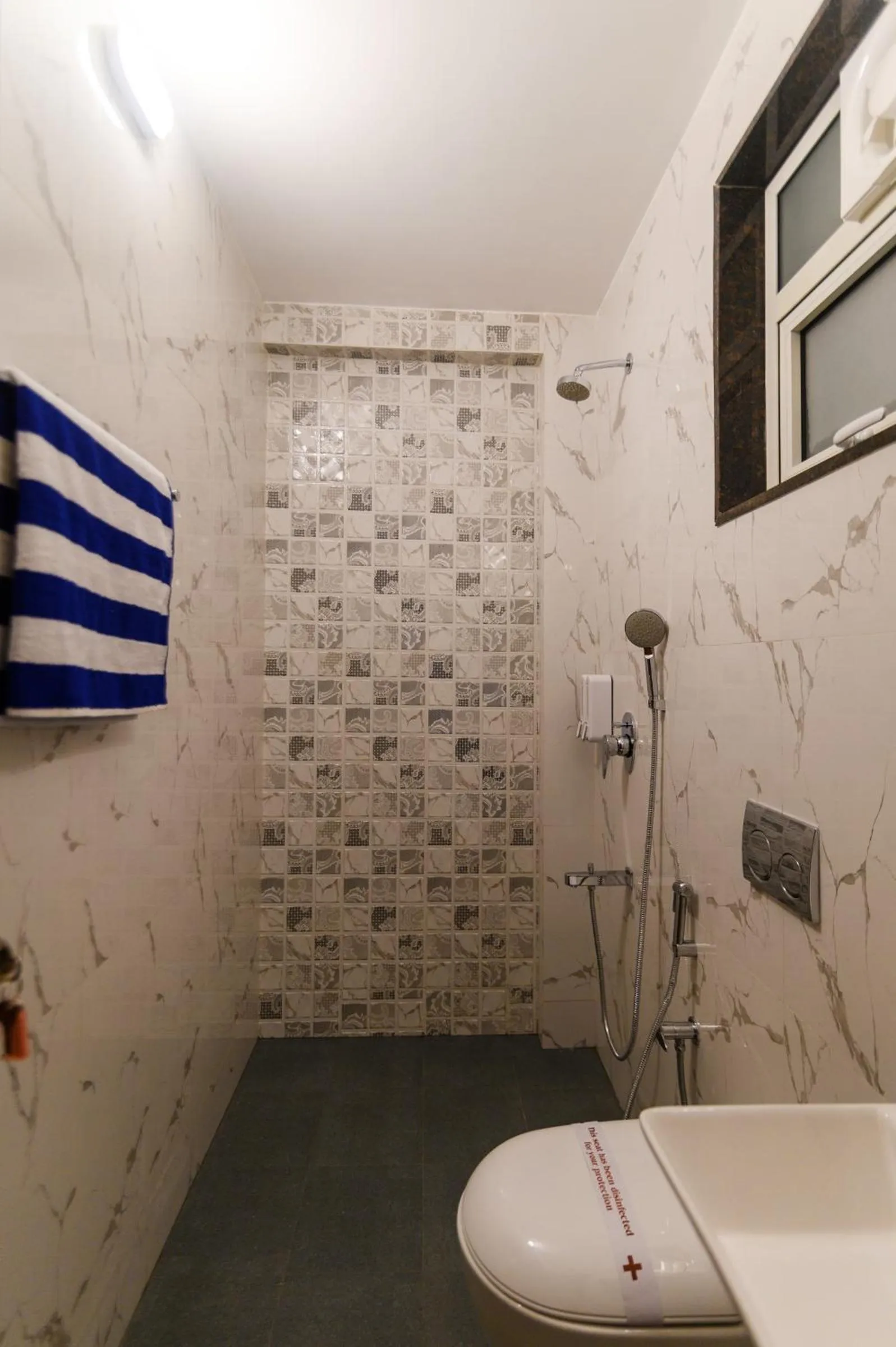 Bathroom in Lotus & Orchid Villas by Ramnath Homes