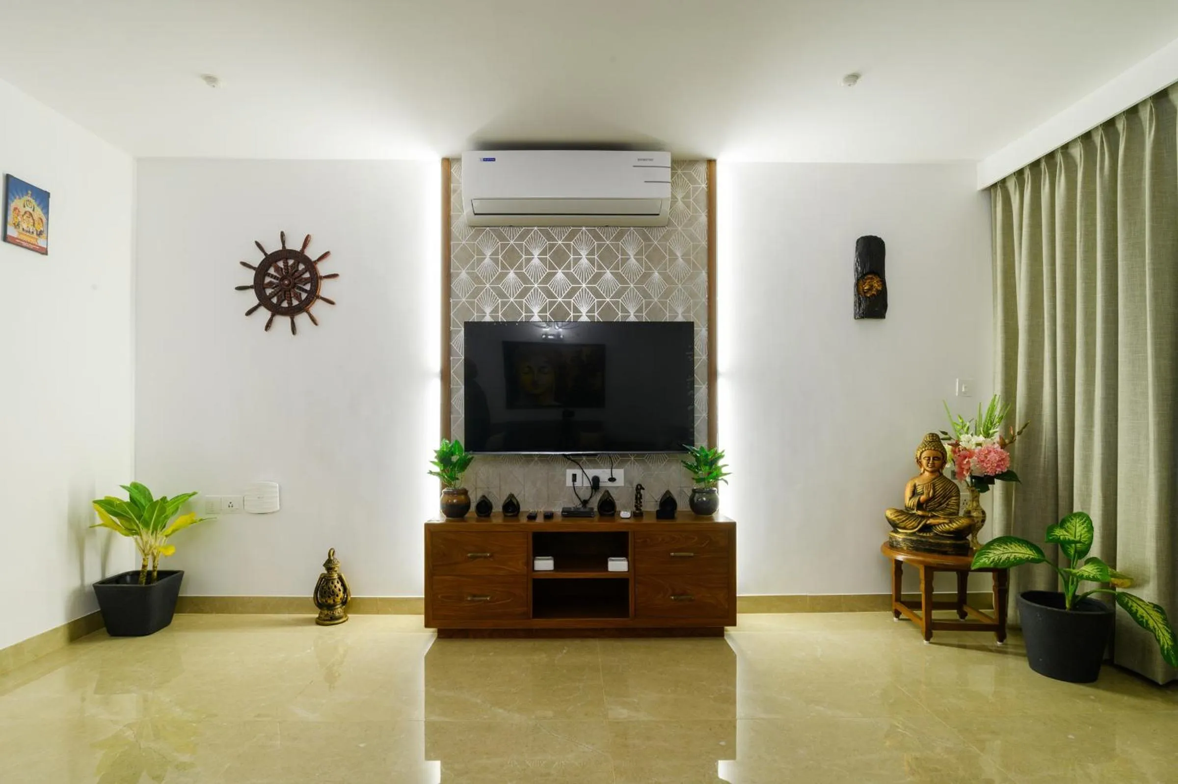 TV and multimedia in Lotus & Orchid Villas by Ramnath Homes