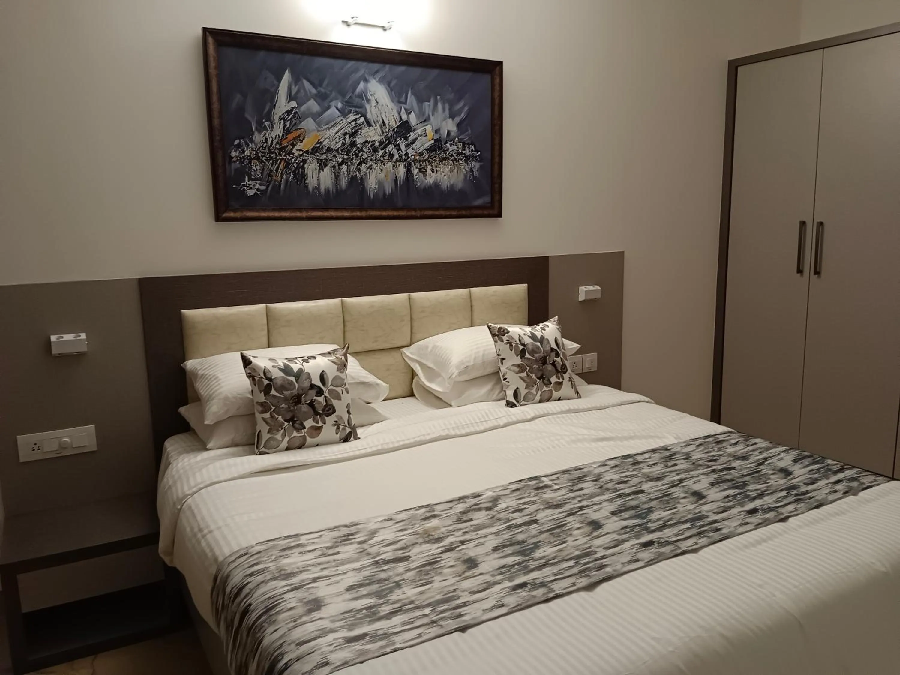 Bed in Lotus & Orchid Villas by Ramnath Homes