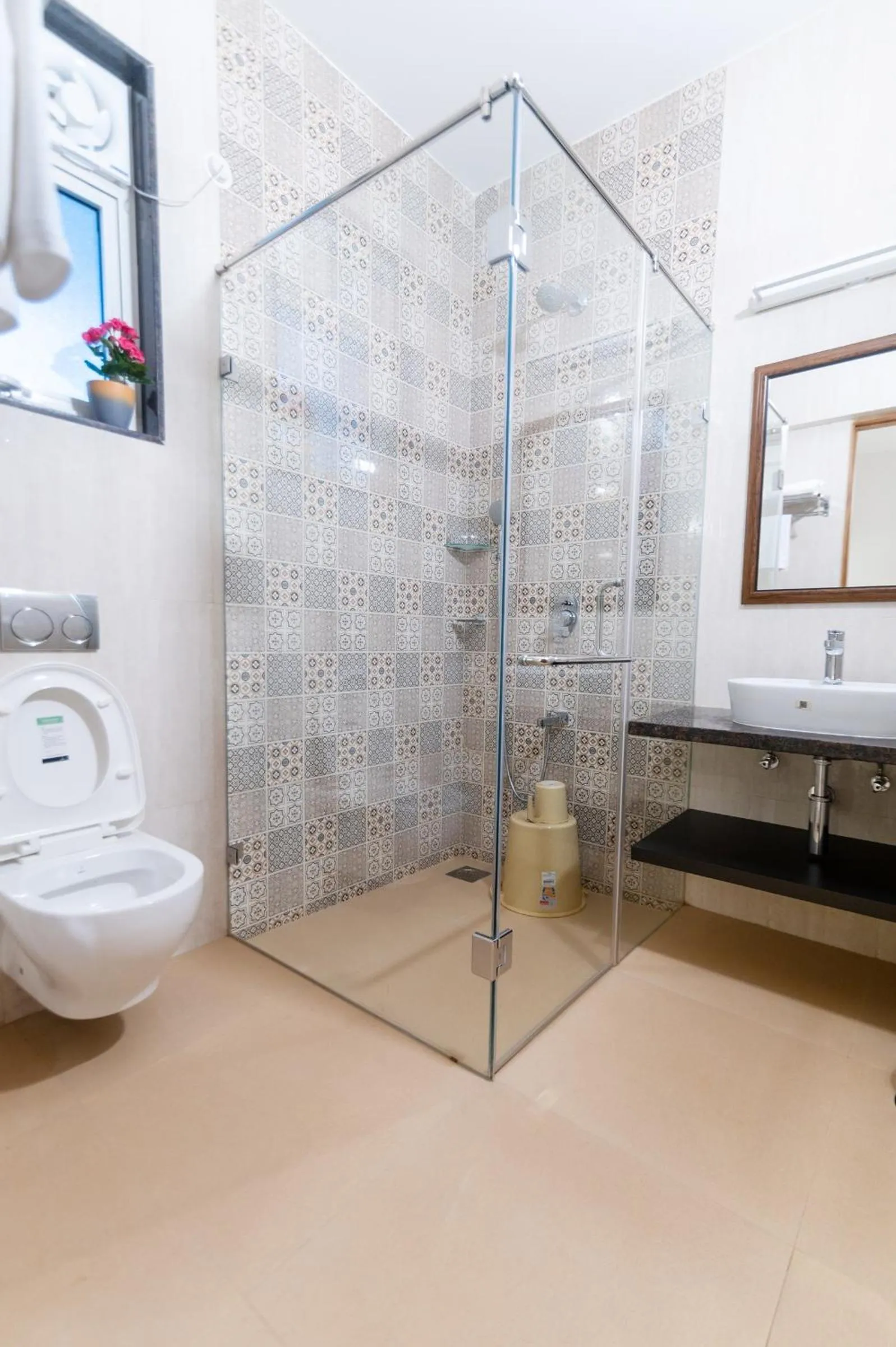 Bathroom in Lotus & Orchid Villas by Ramnath Homes