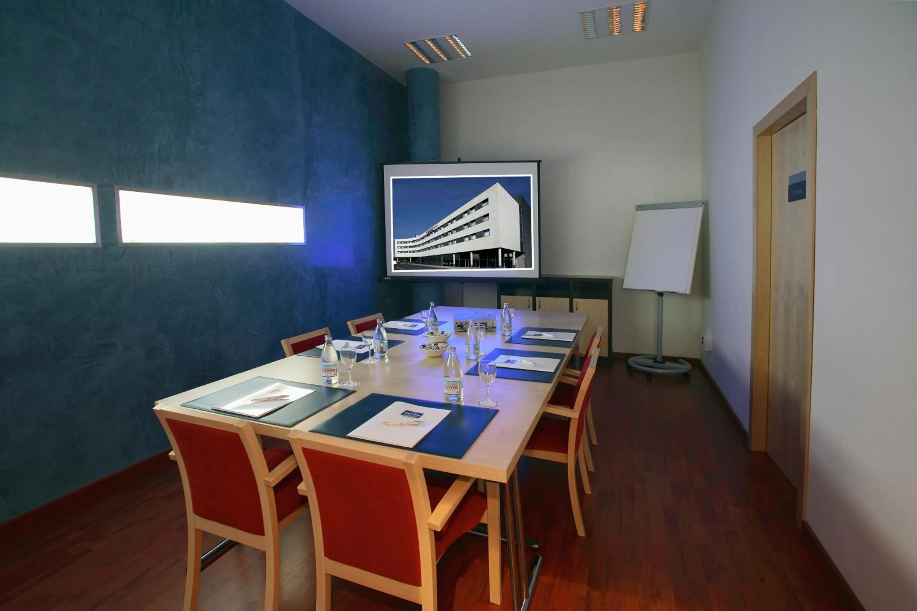 Business facilities in Holiday Inn Express Molins de Rei by IHG
