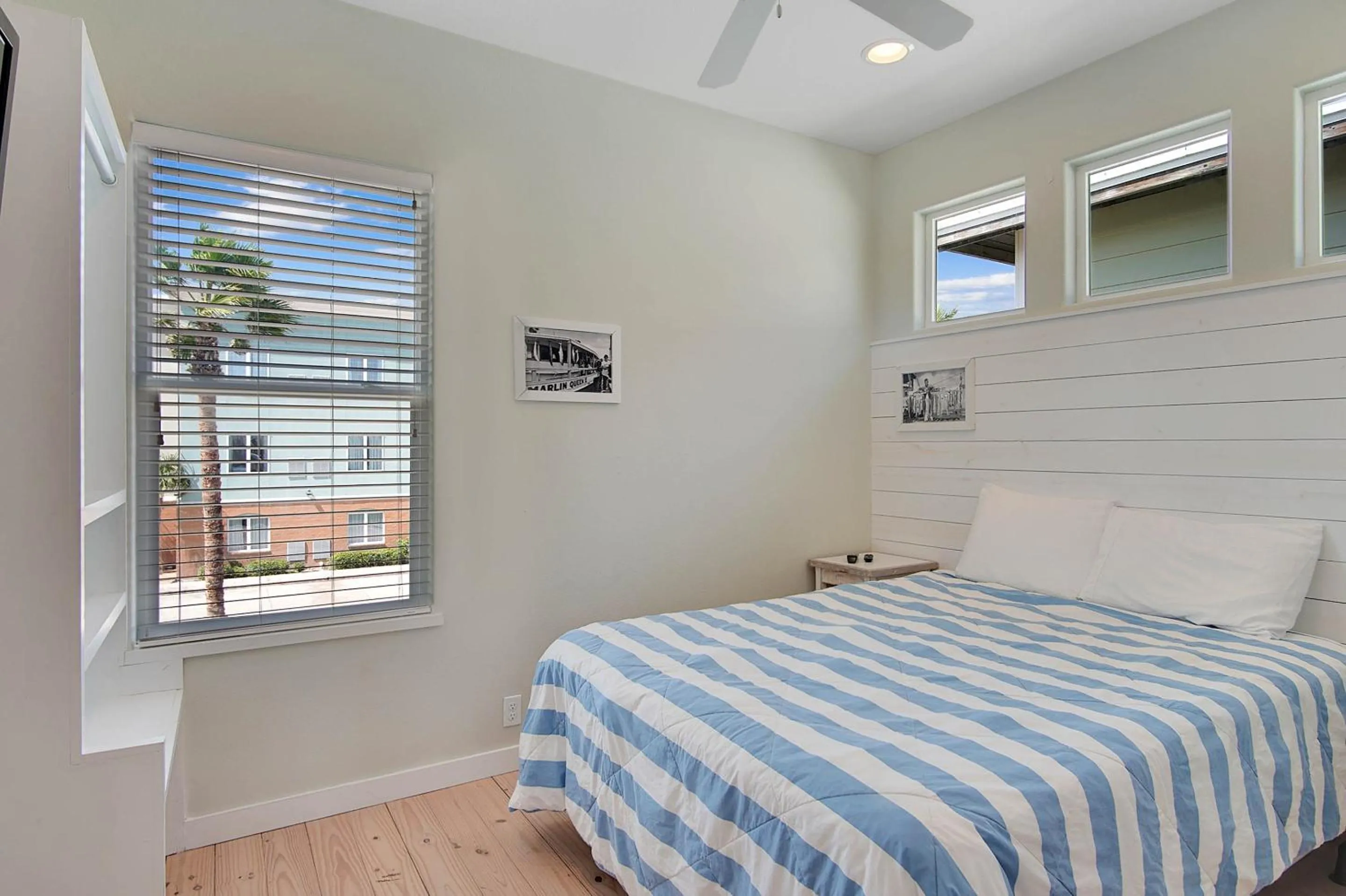 Property building, Bed in Beach Club 2