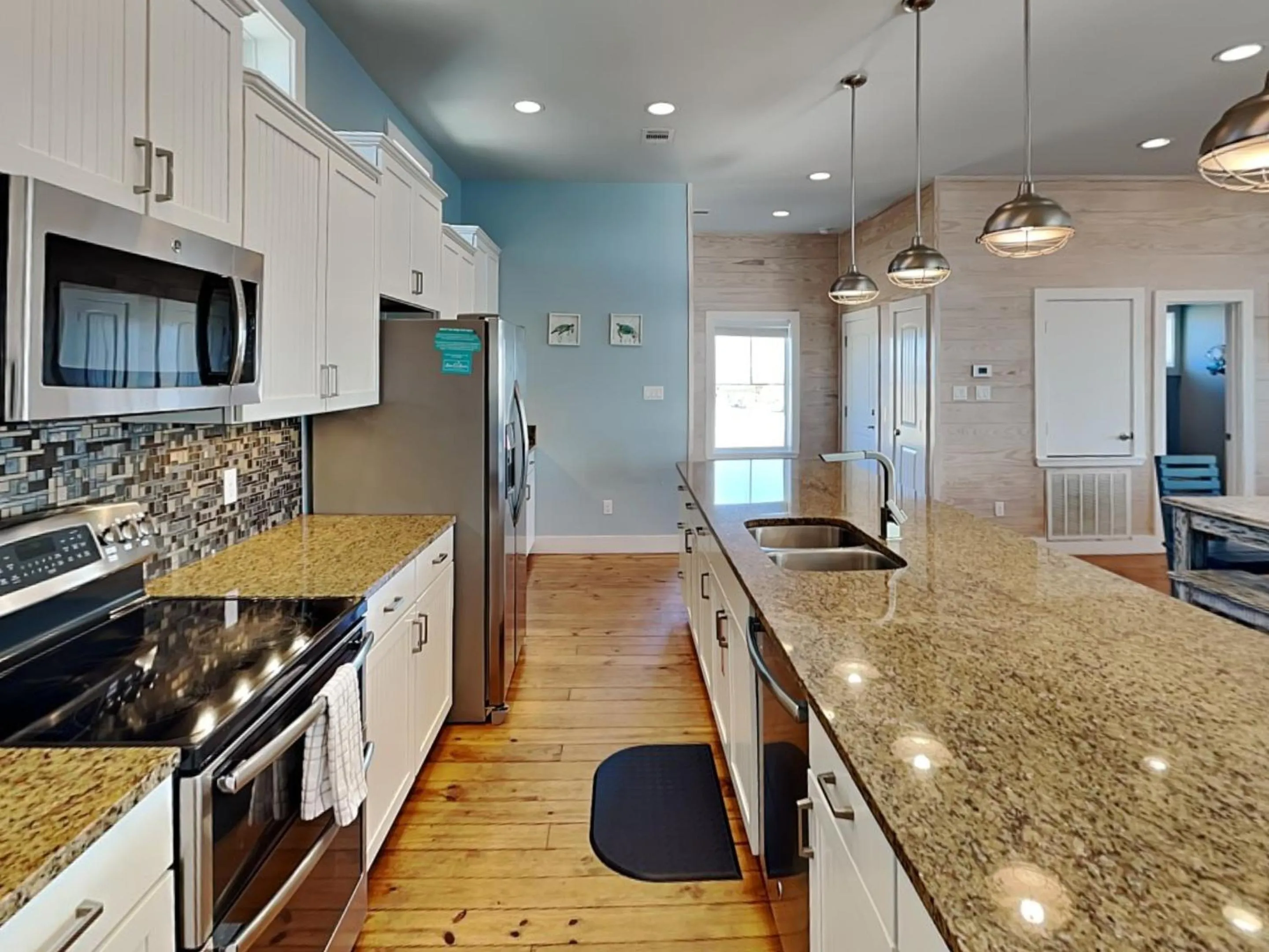 Kitchen or kitchenette in Turtle Paradise
