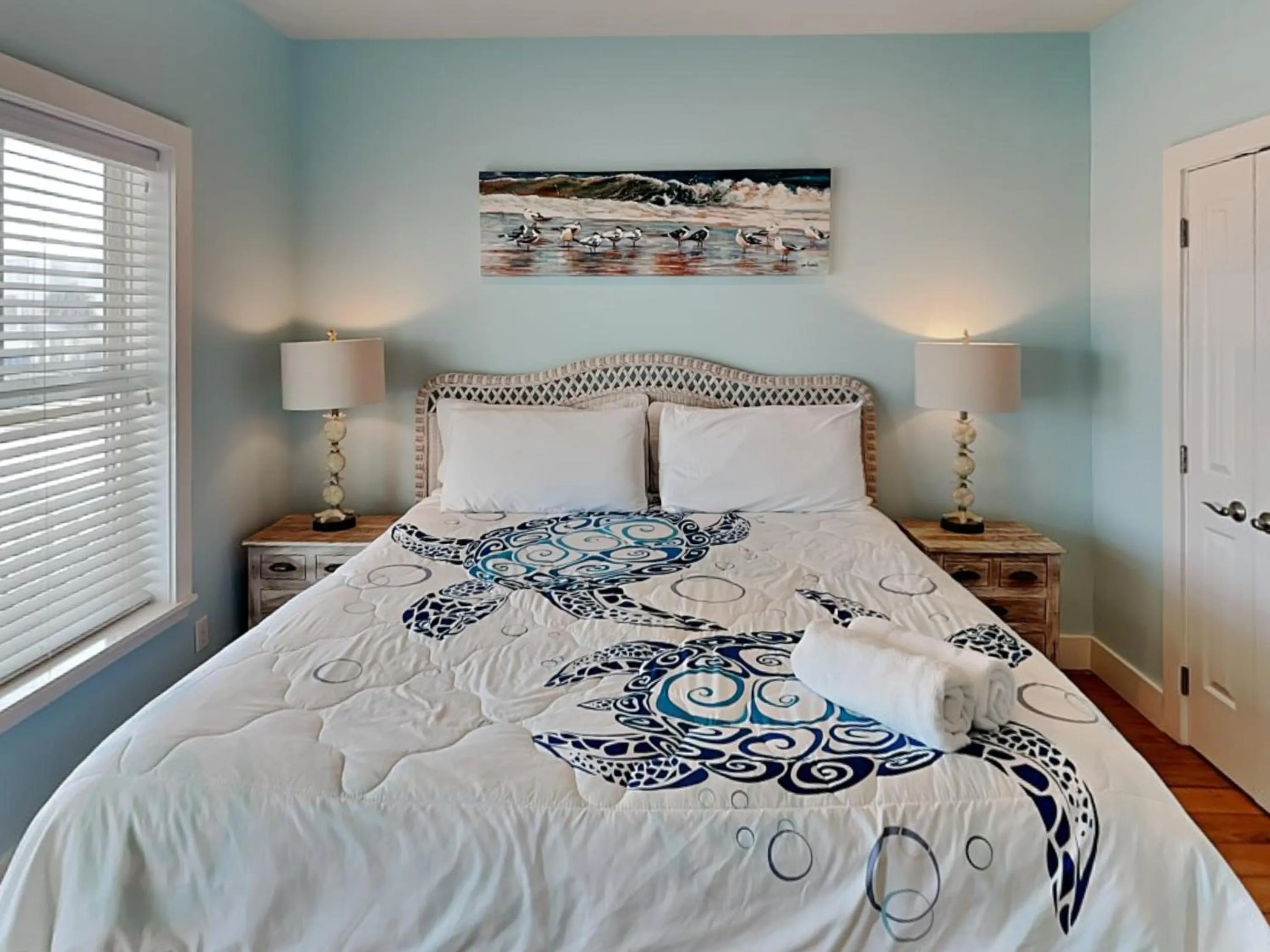 Bed in Turtle Paradise