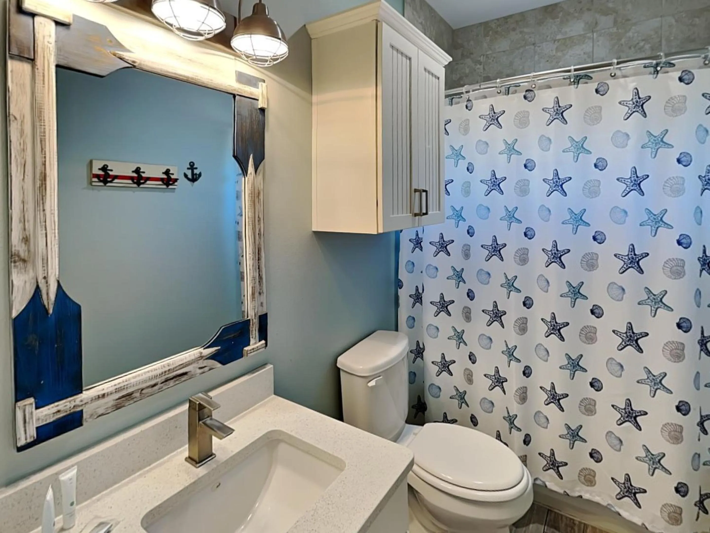 Toilet in Turtle Paradise