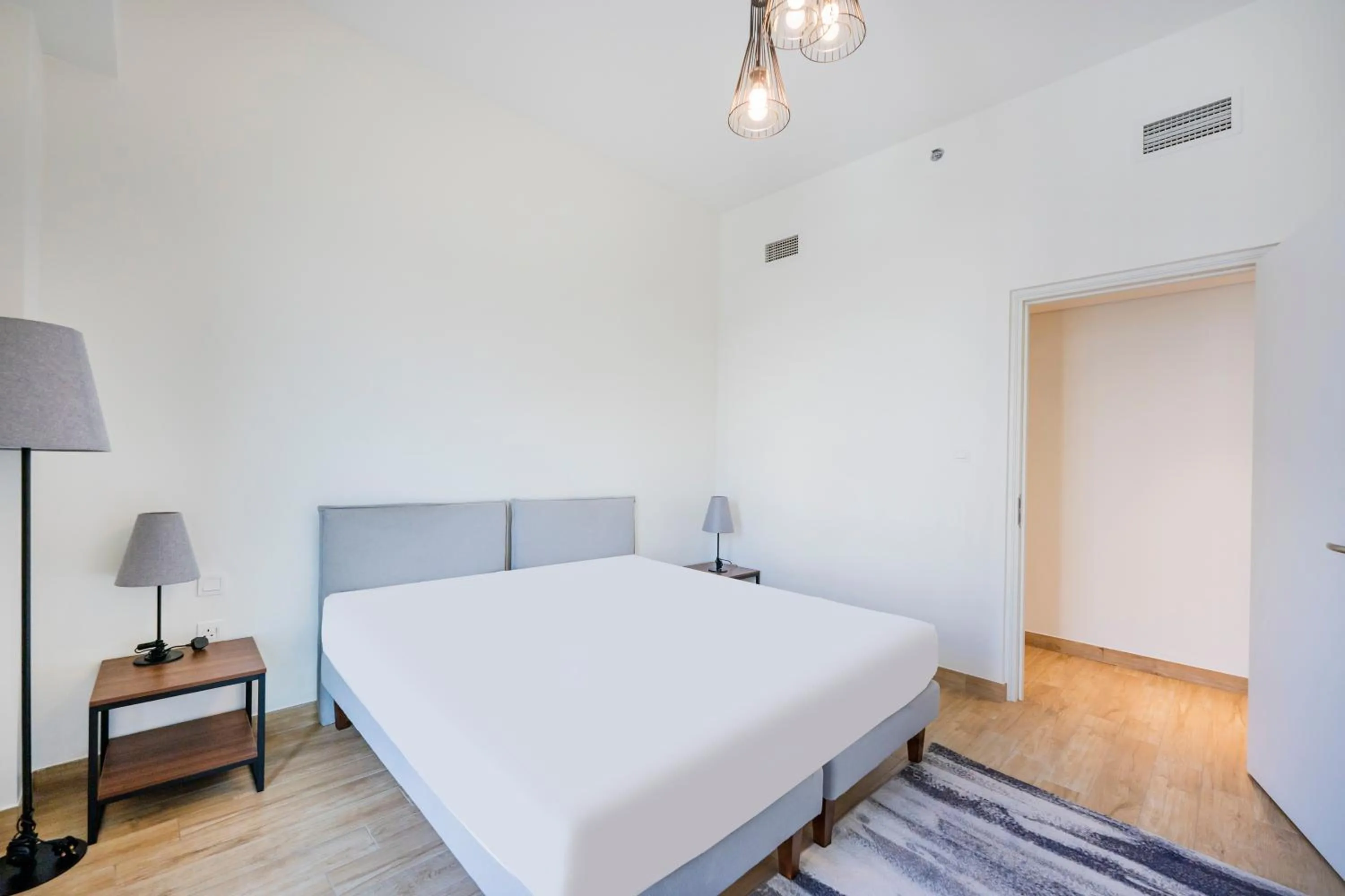 Bedroom, Bed in Expo Village Serviced Apartments