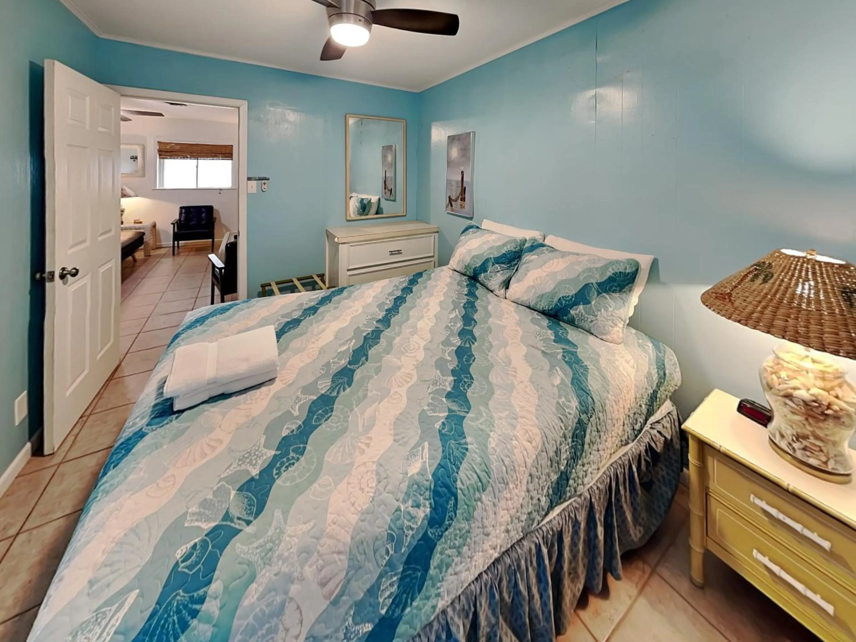 Bed in Paradise Retreat