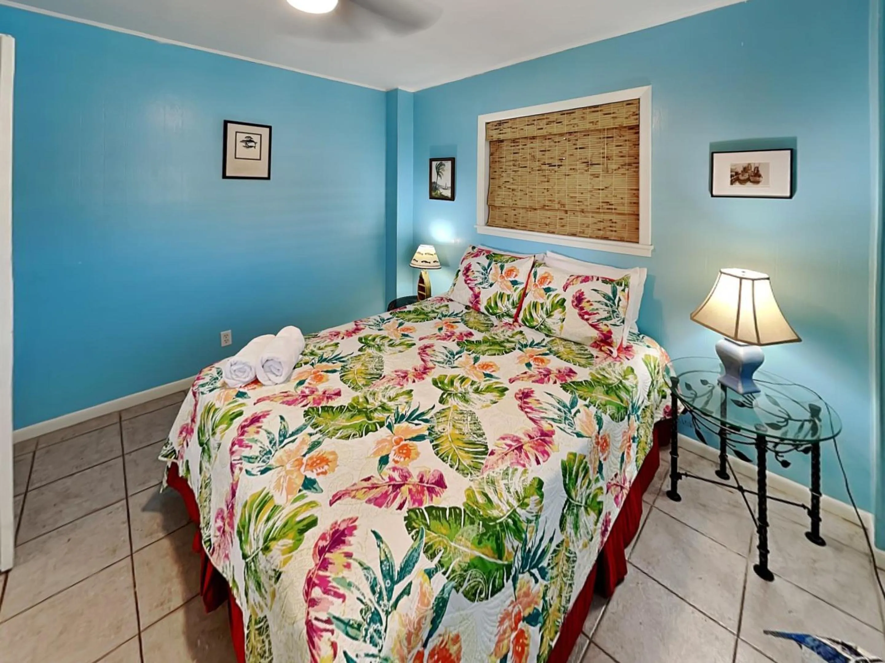 Bed in Paradise Retreat