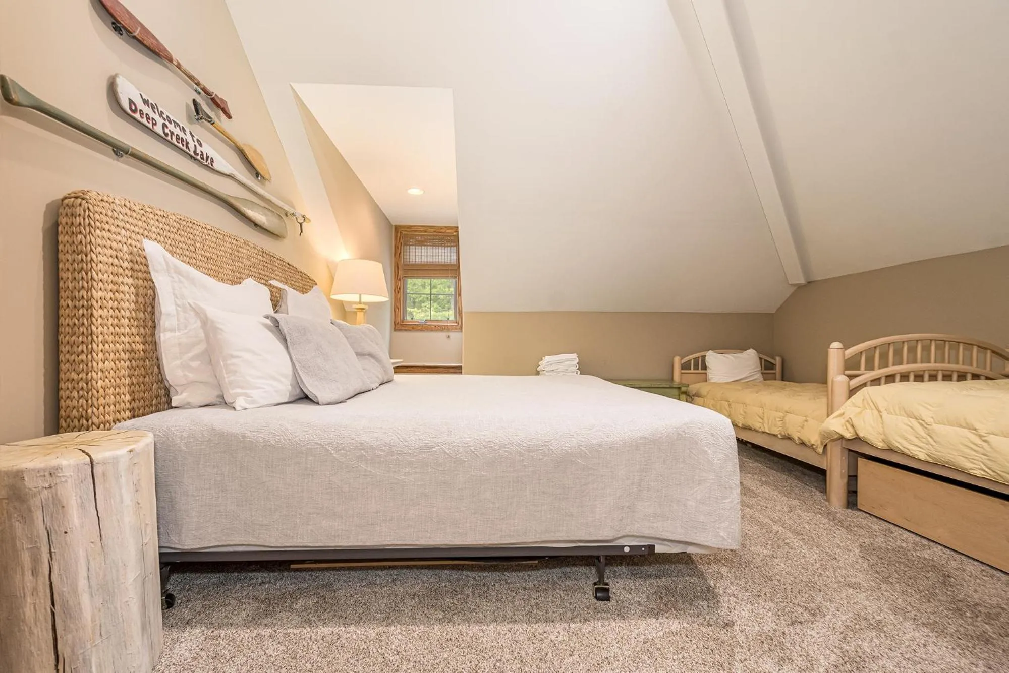 Property building, Bed in Stone Mountain Vista