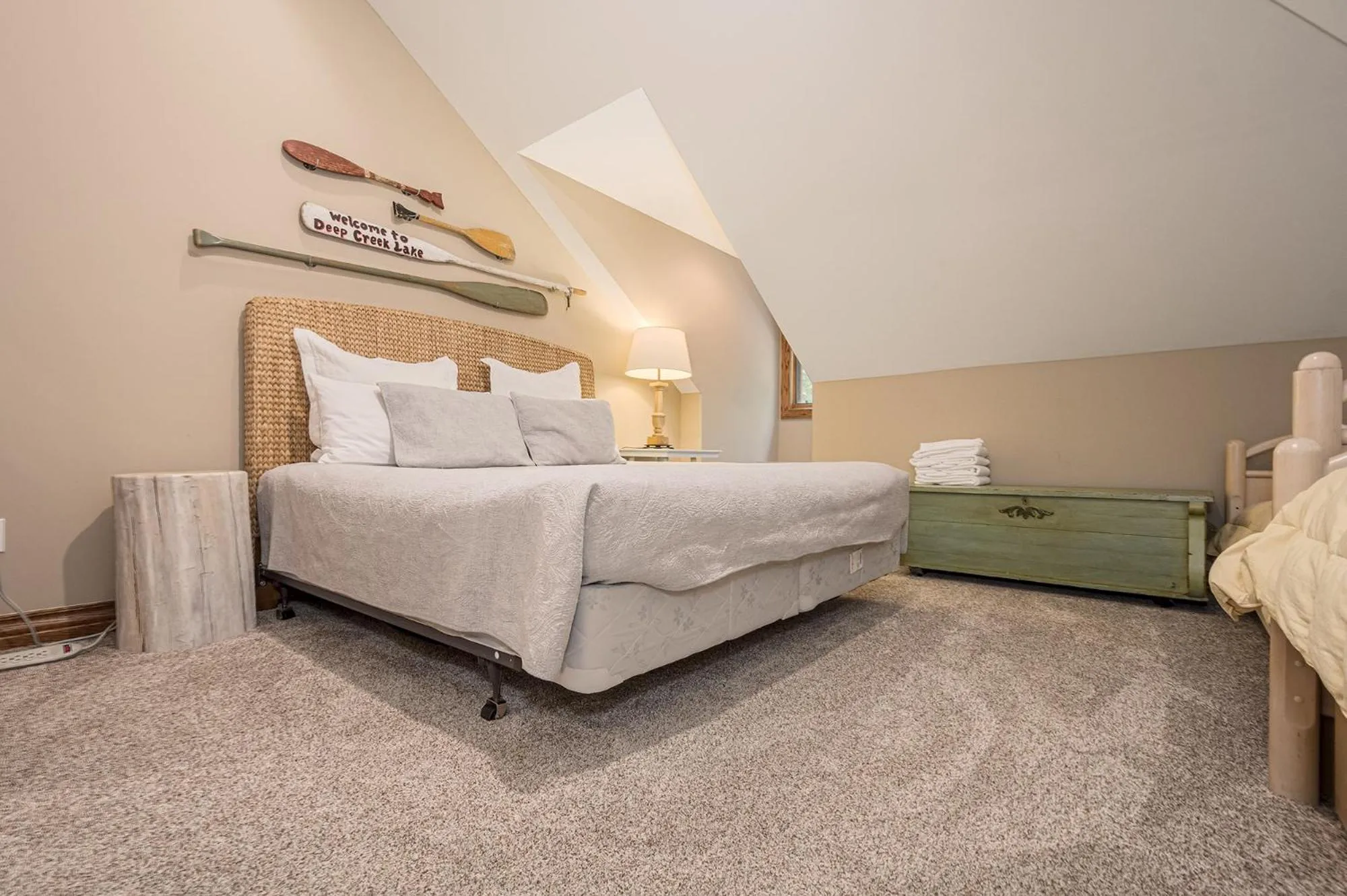 Property building, Bed in Stone Mountain Vista