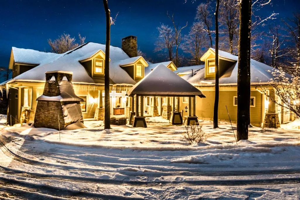 Property building in Stone Mountain Vista