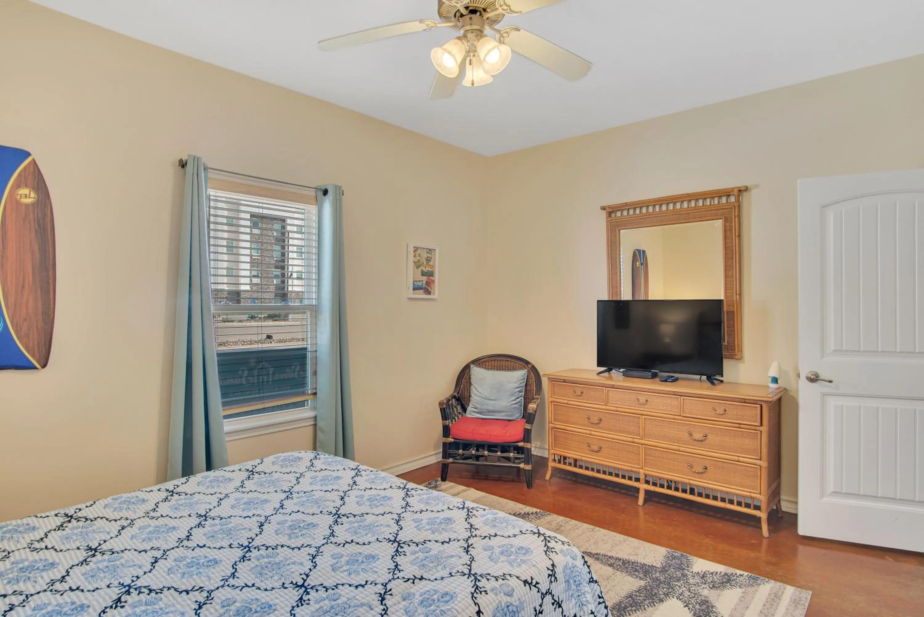 Property building, Bed in Happiness Comes In Waves