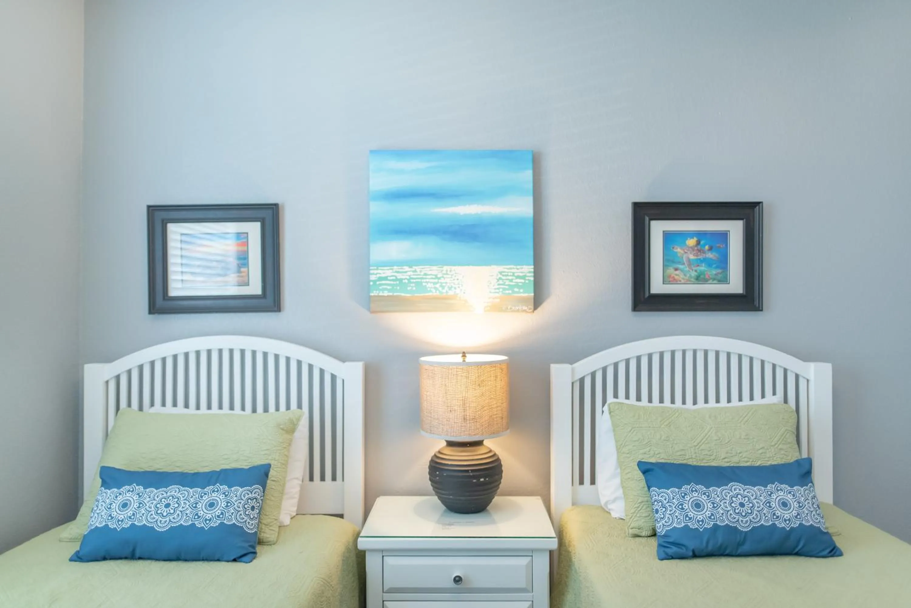 Property building, Bed in Toes In The Water