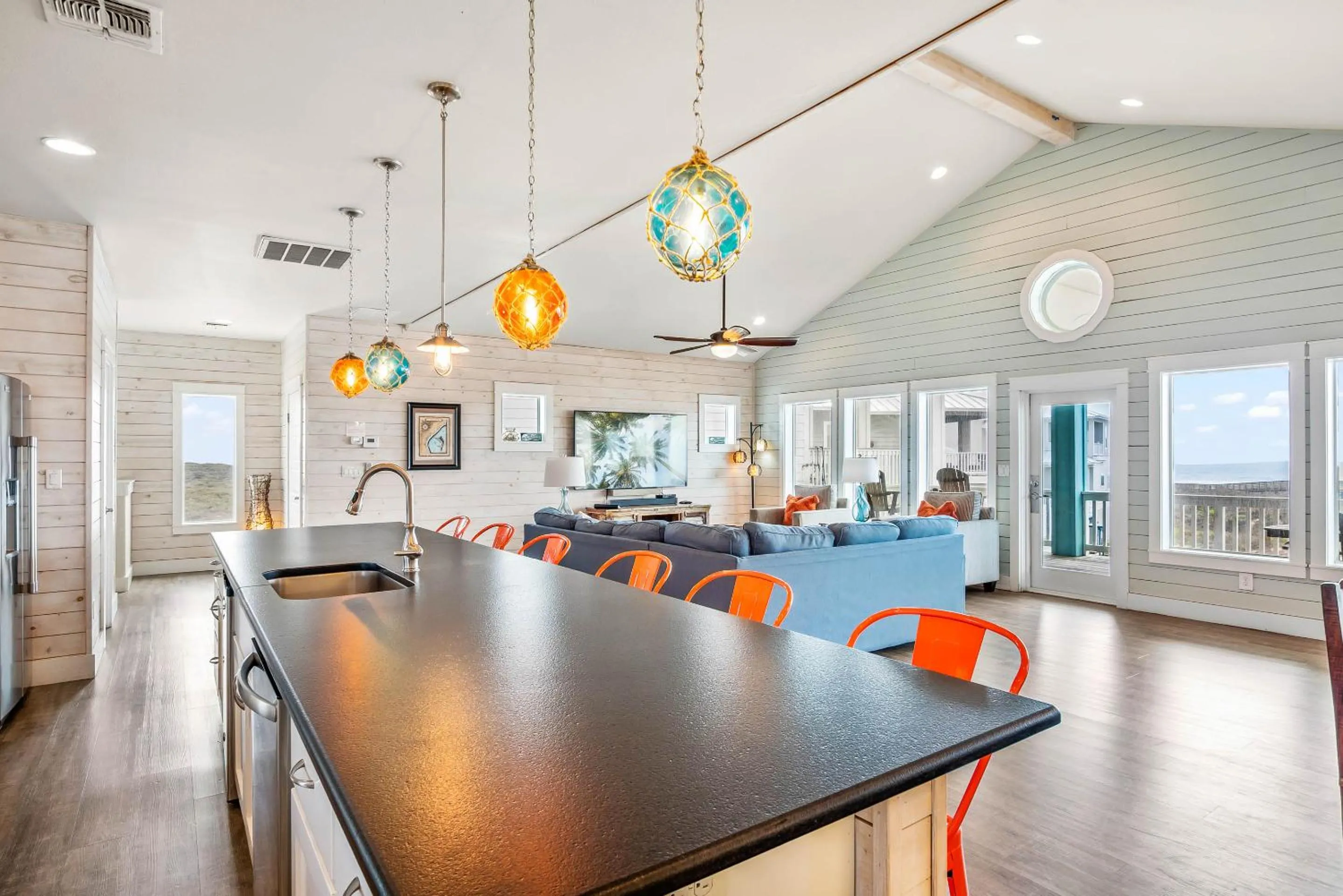 Property building in Beach-A-Holic