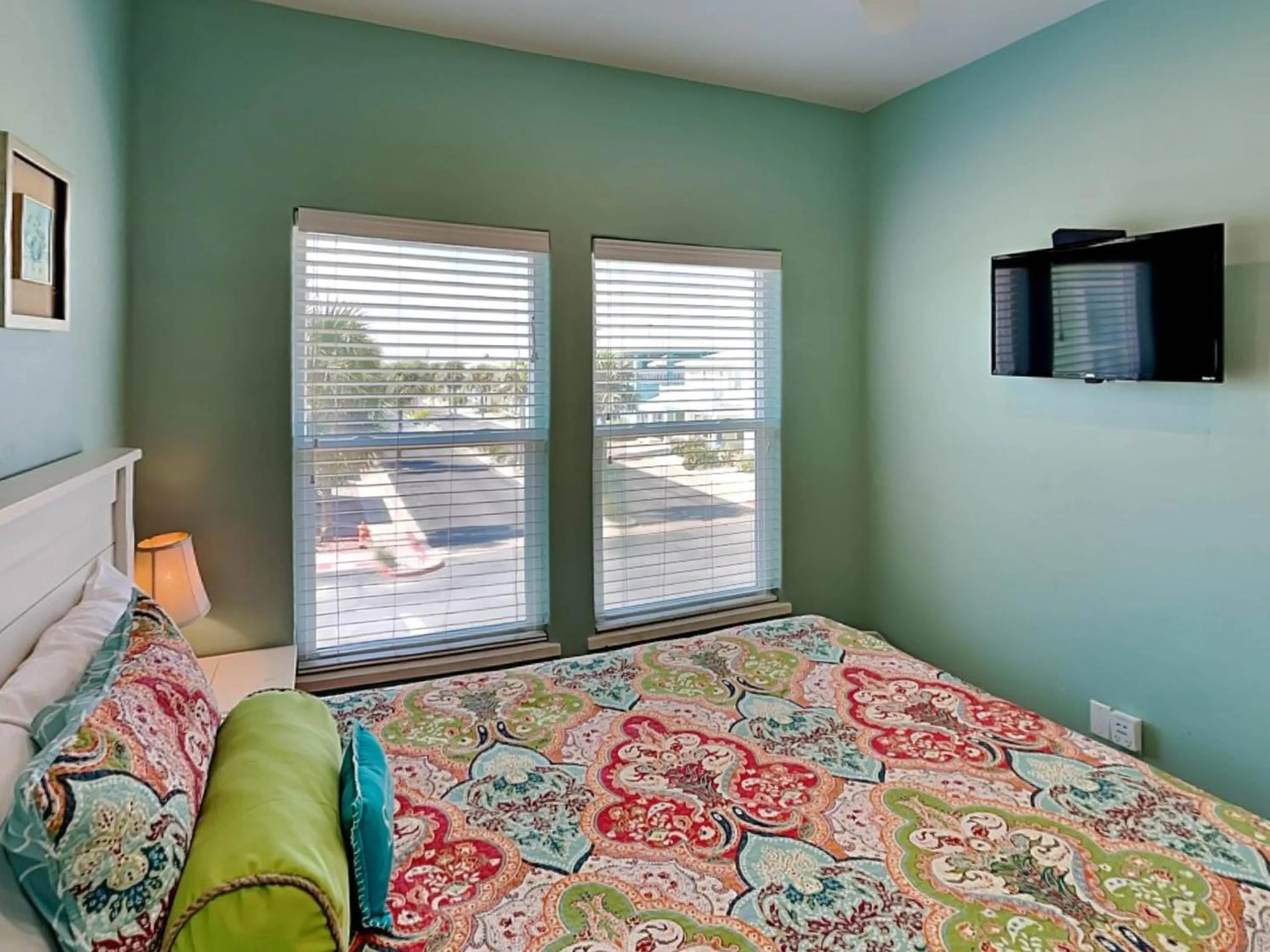 Property building, Bed in The Fire Escape