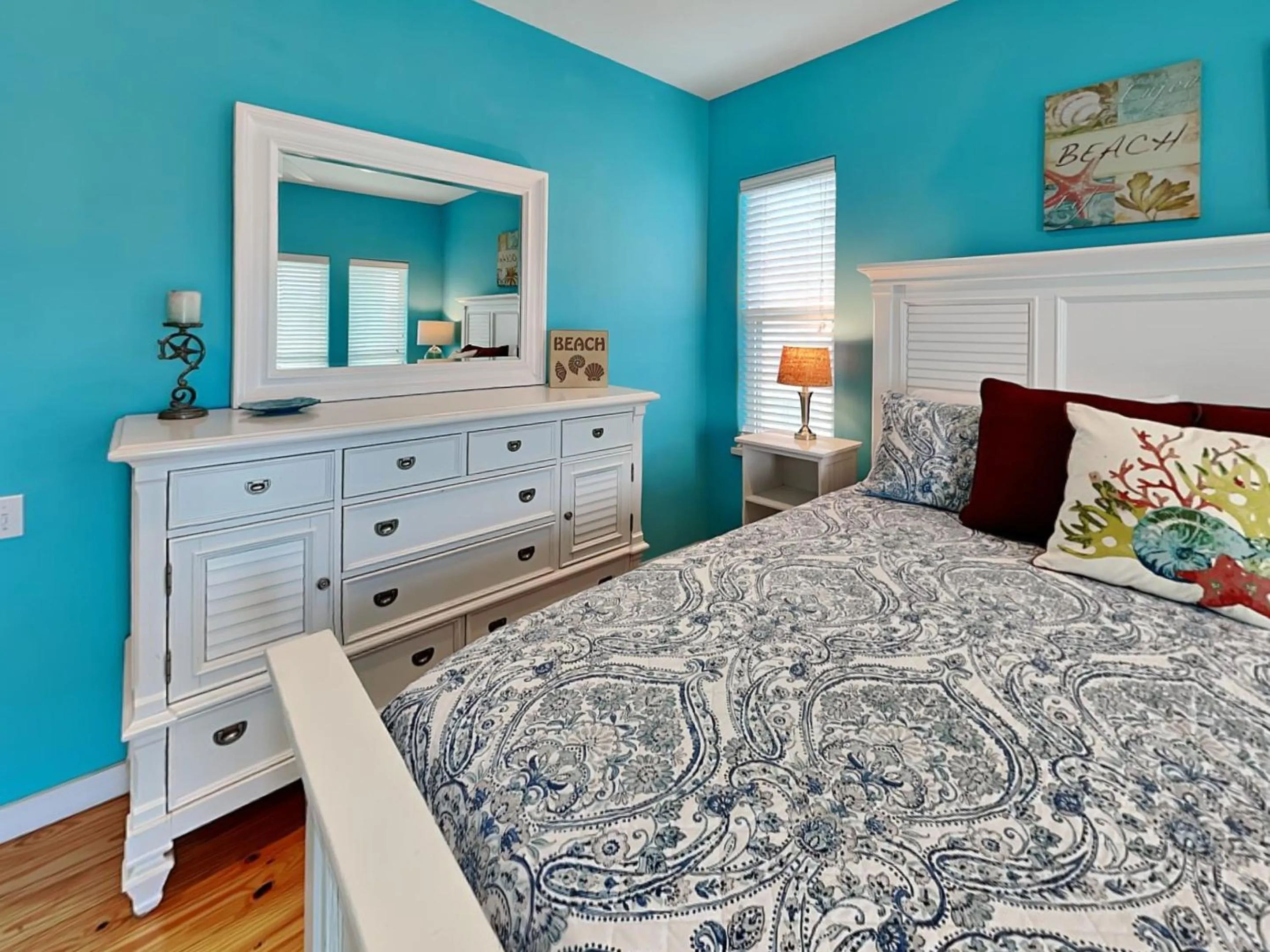 Bed in Port A Paradise