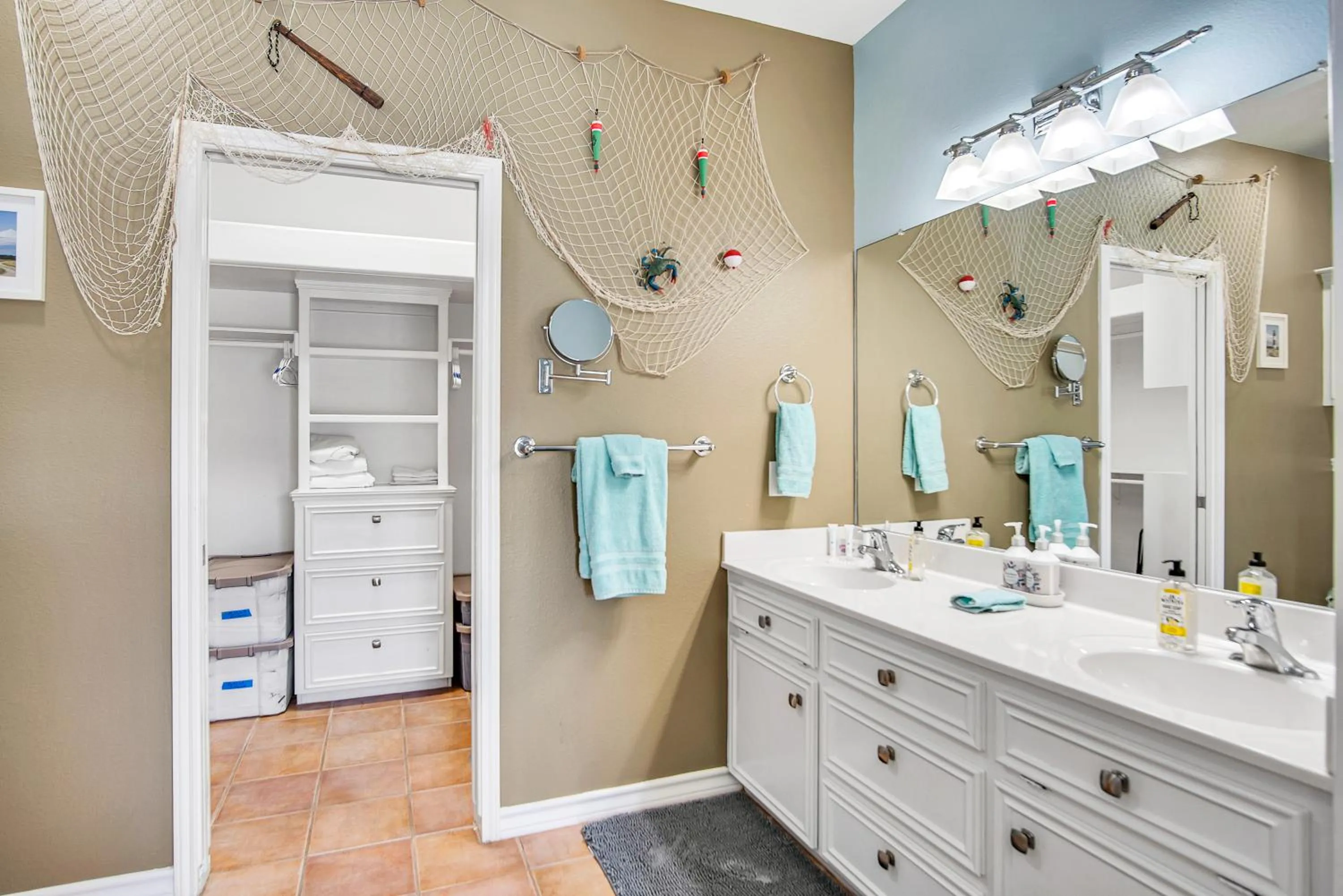 Property building in LaJuana Iguana