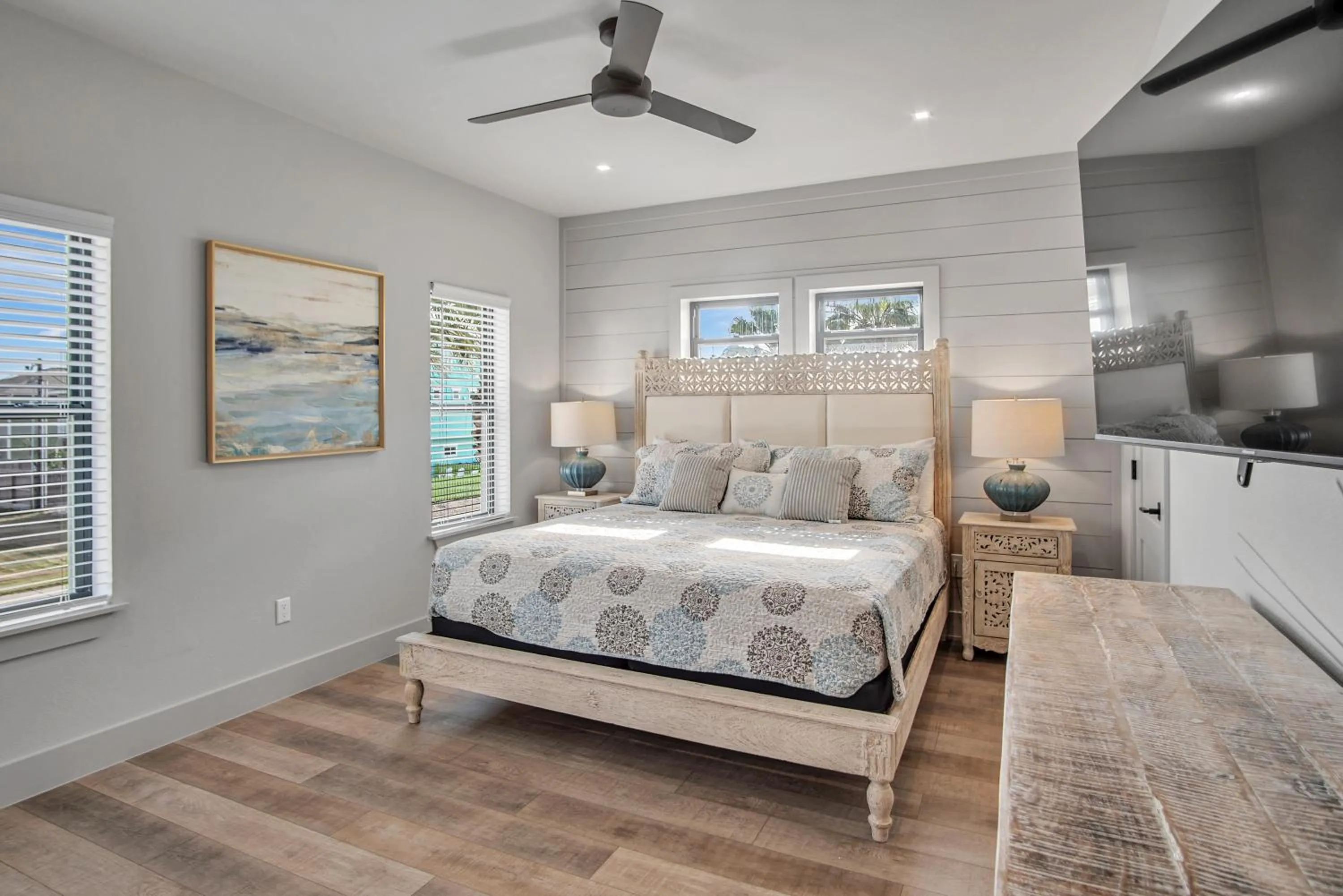 Property building, Bed in The Gentry